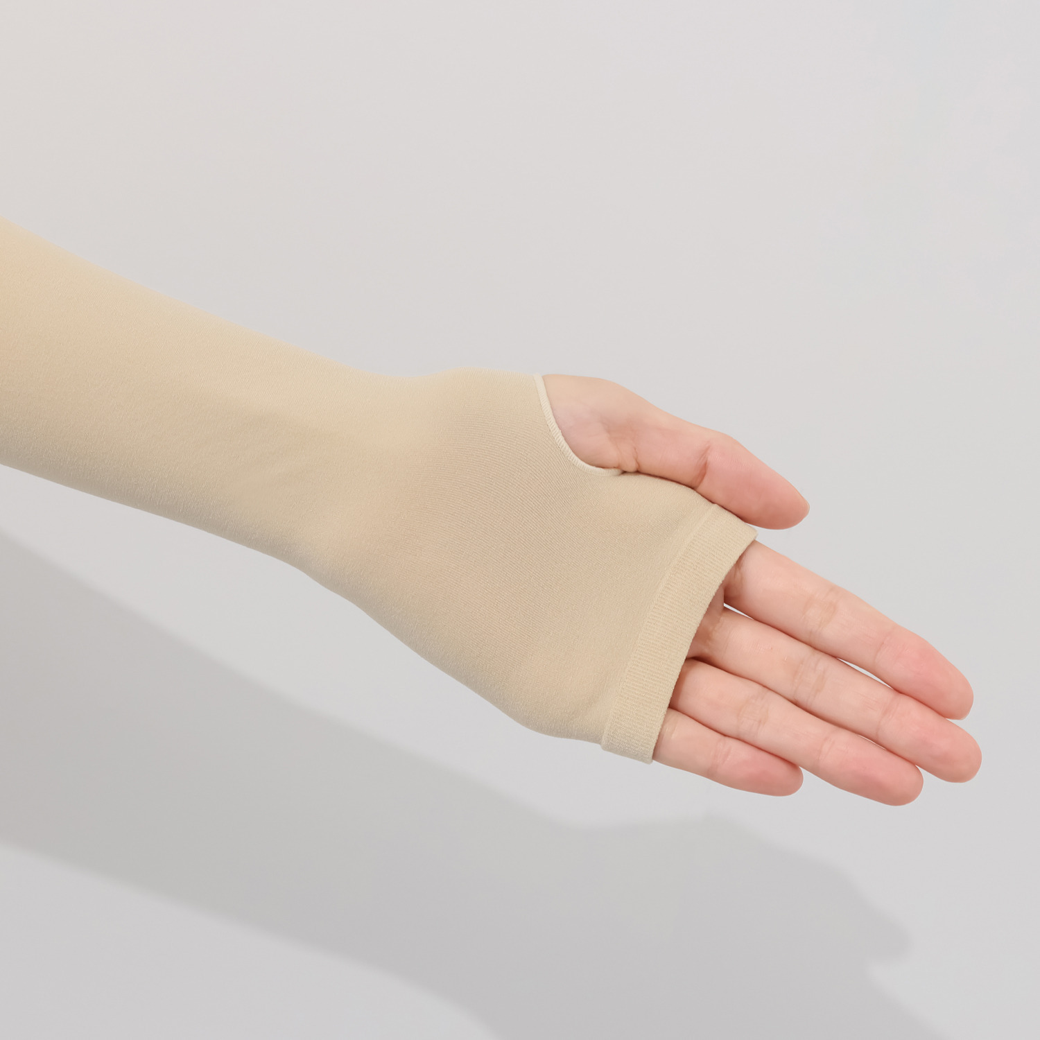 福助 日本製 ＵＶカット・接触冷感 キシリトール加工 ひんやり伸び〜る アームカバー ＜色白肌用＞