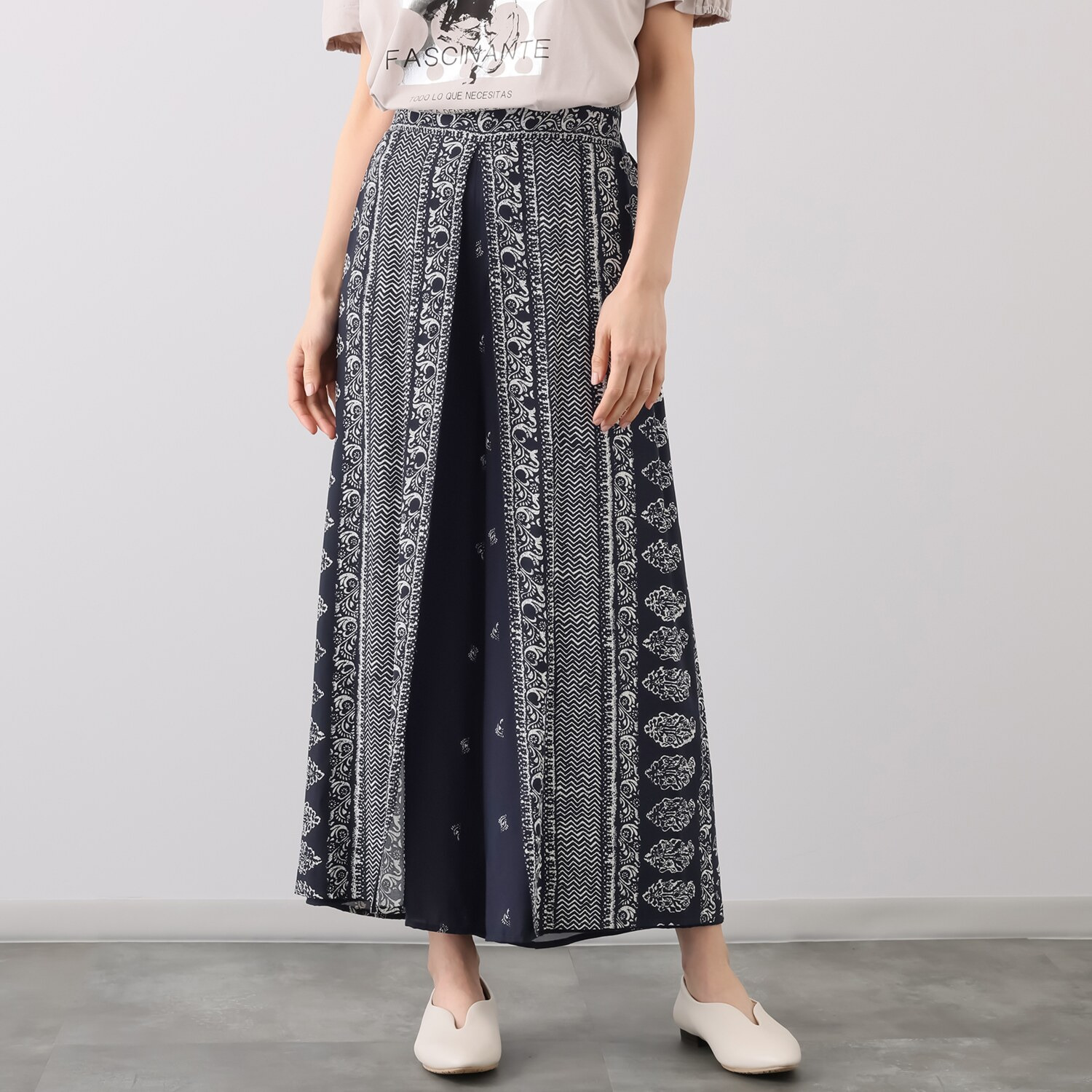 アリュメット 幾何柄 ラップワイドパンツ