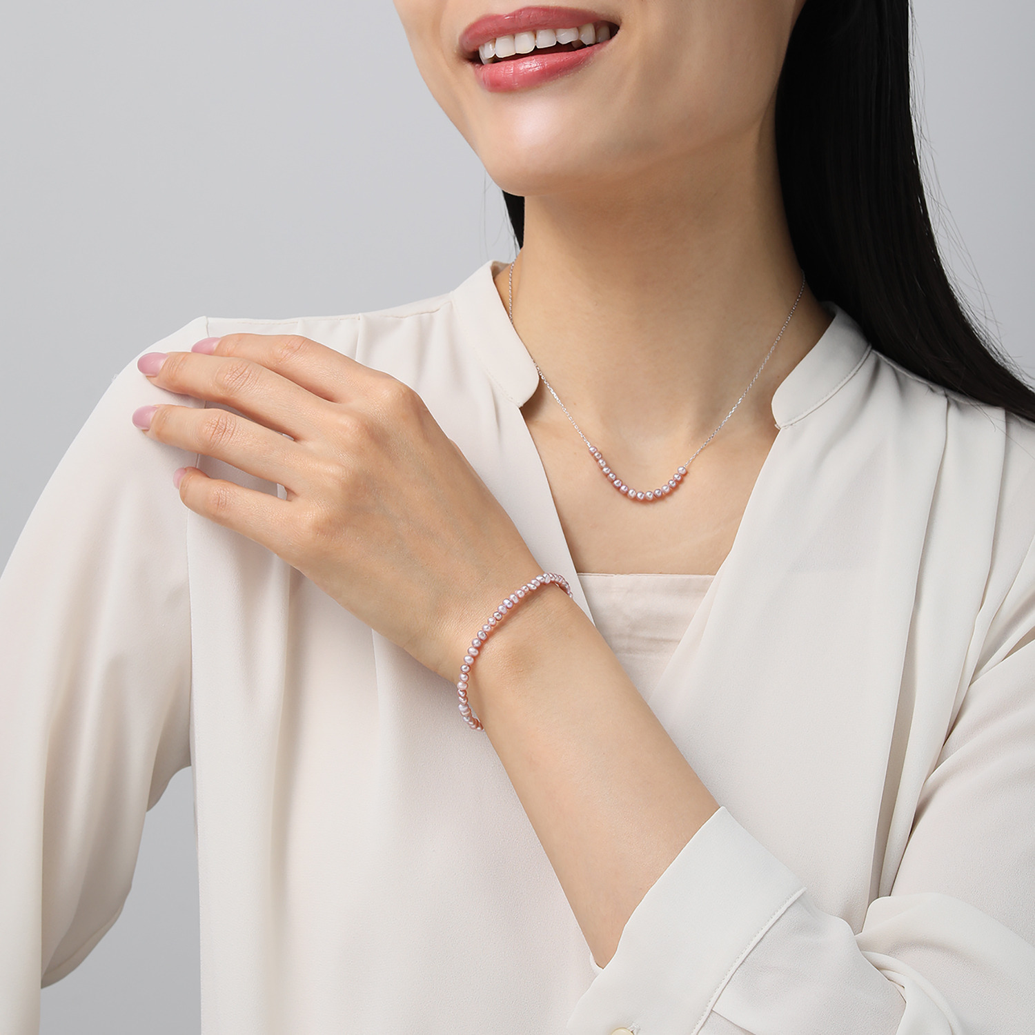 ペレフェリーク シルバー ベビー淡水パール ブロッサムカラー ブレスレット