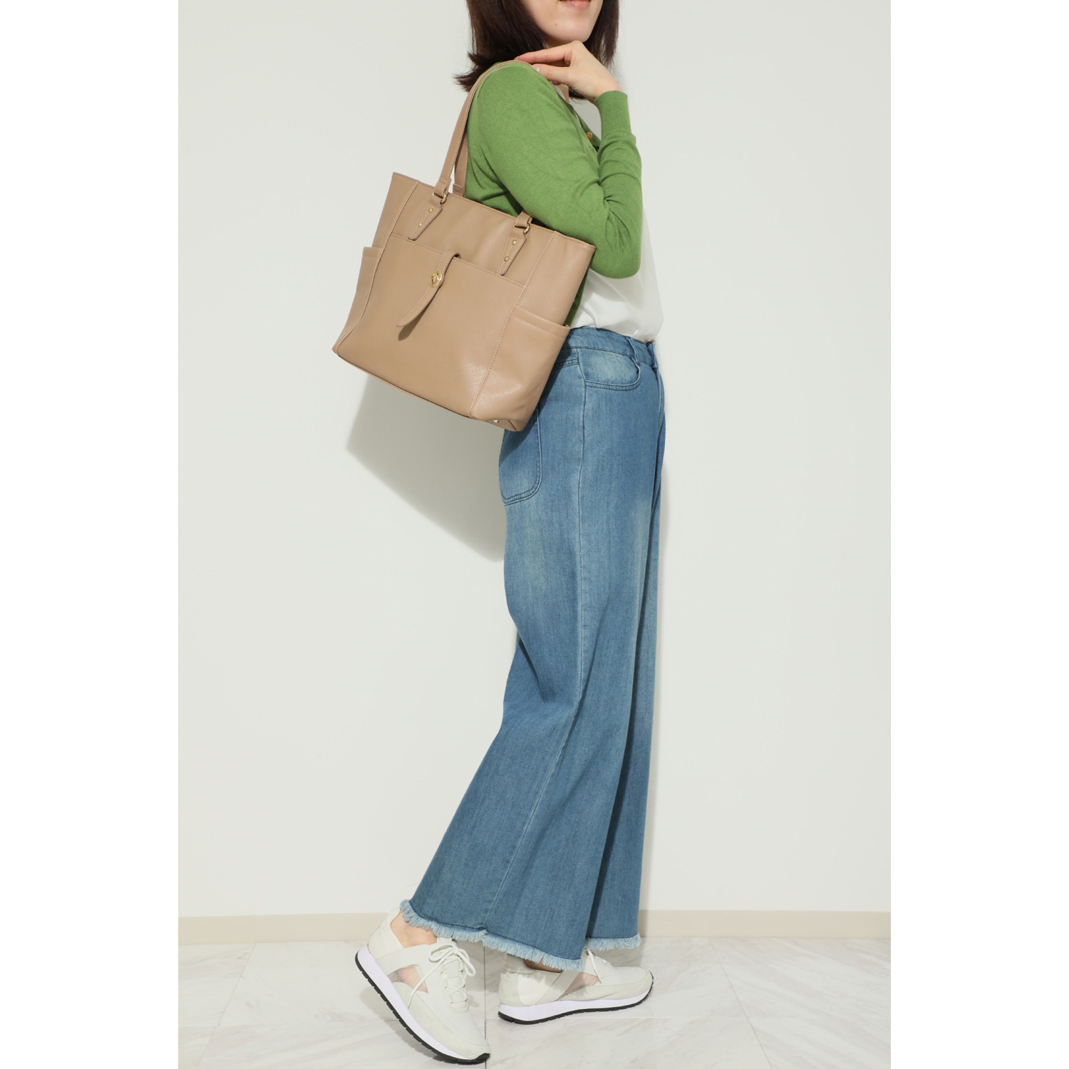 ラルジュ ポケットいっぱい！ ヒネリ金具付 Ａ４トートバッグ