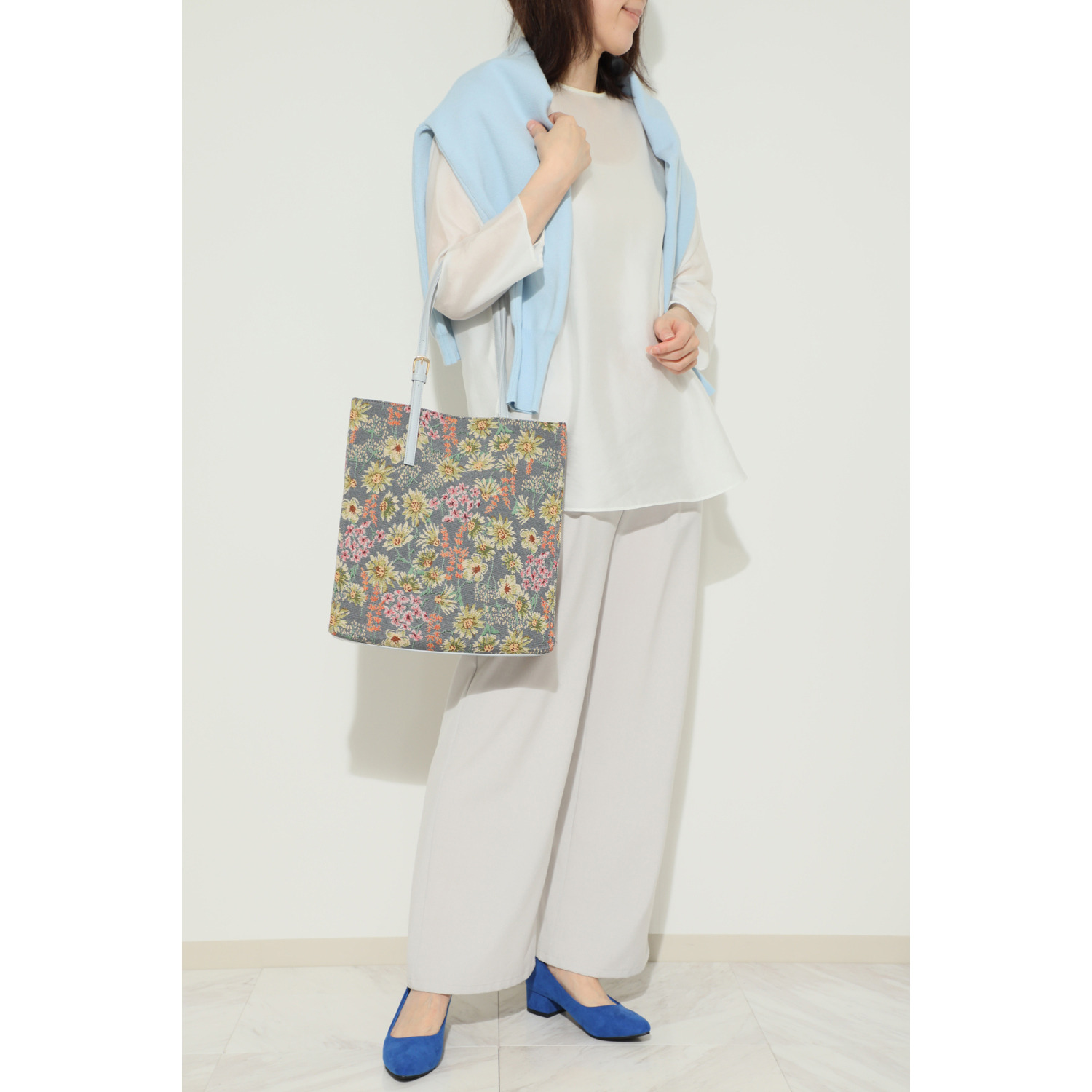 ラルジュ 花柄ゴブラン 軽量Ａ４トートバッグ