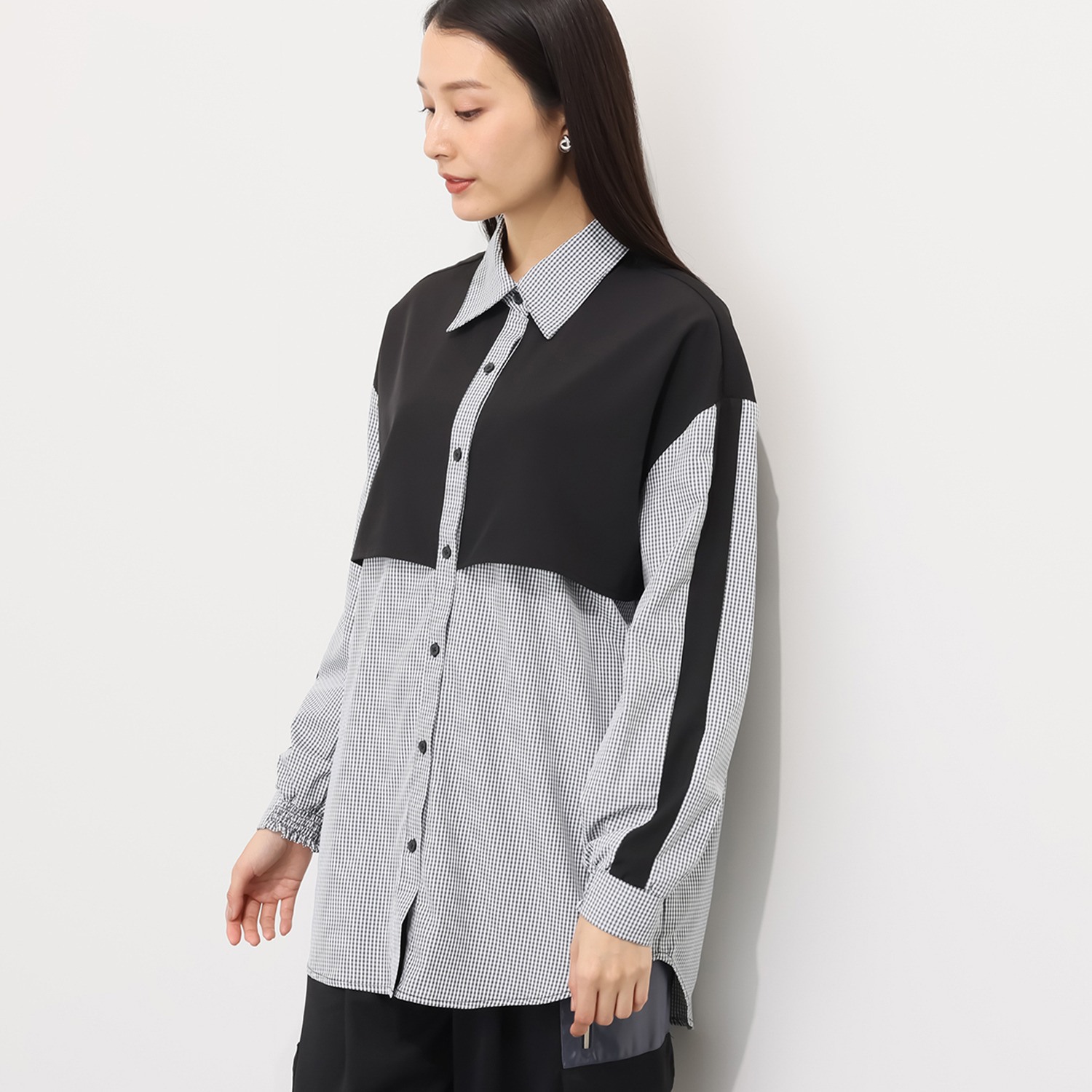 ラブソル モードライクな バイカラー ロングシャツ