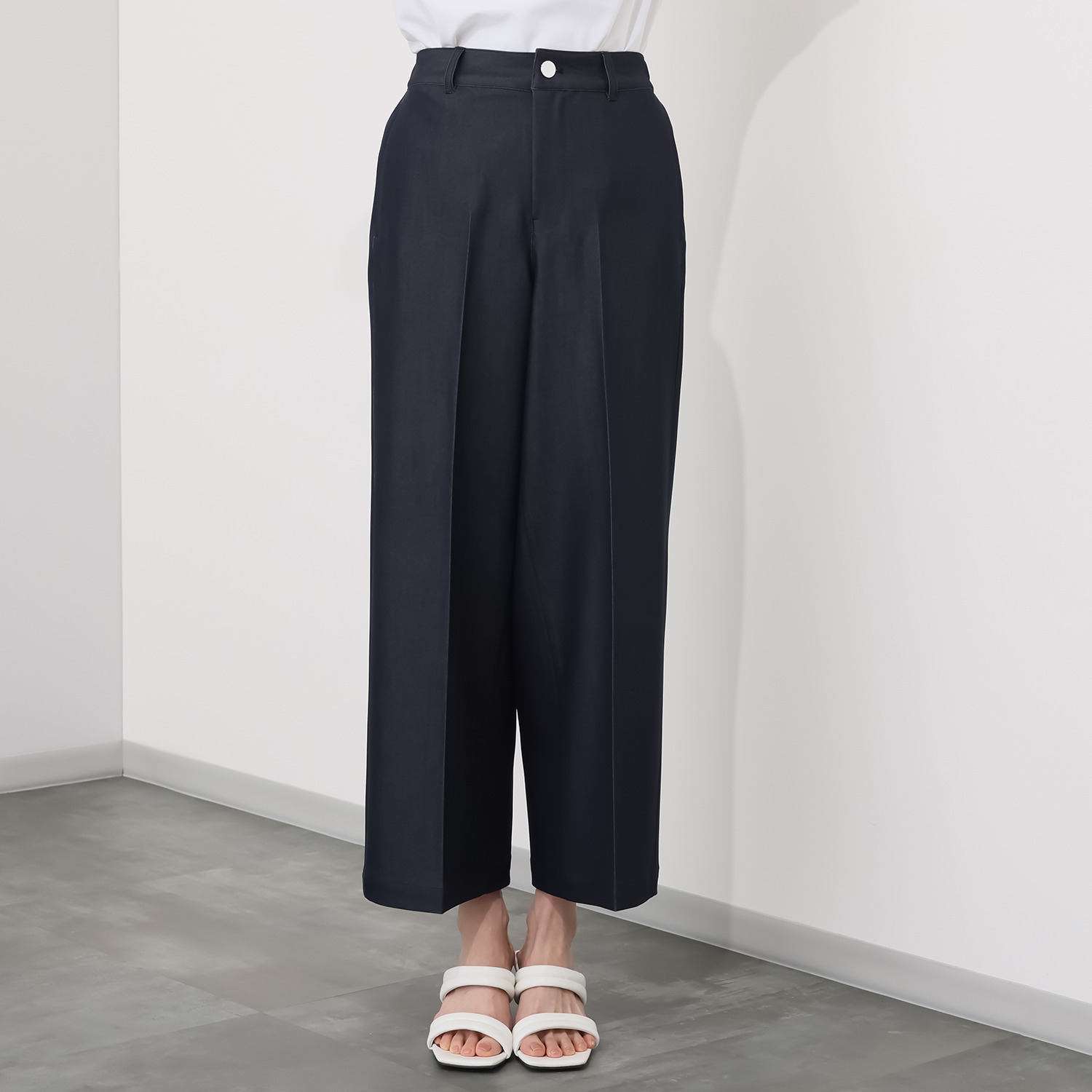 イシカワラボ★ヒトミ デニム調ストレッチツイル 上品見え セミワイドパンツ