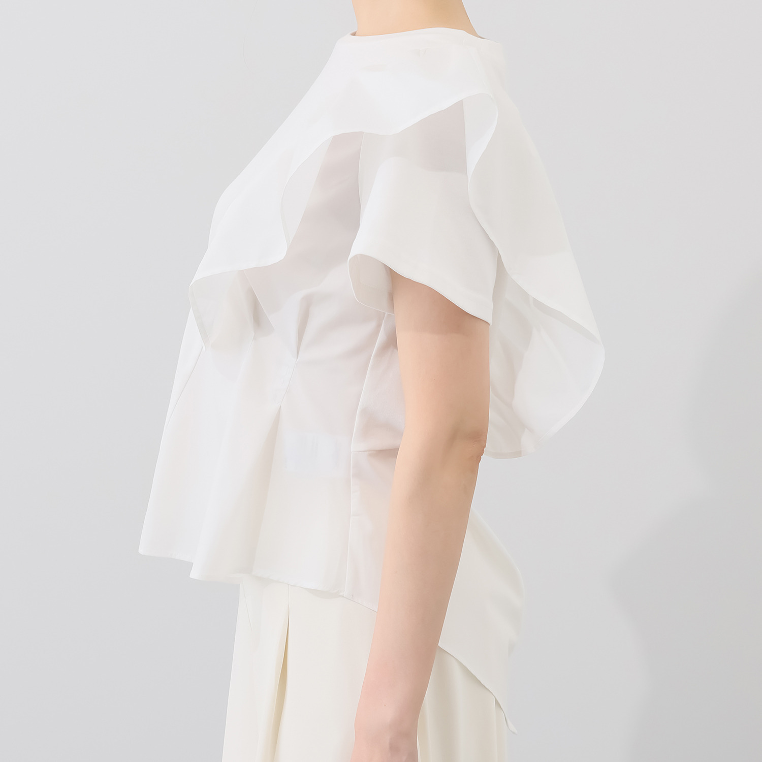 ブルーコレクション フリルアクセント アシンメトリーデザイン カットソープルオーバー