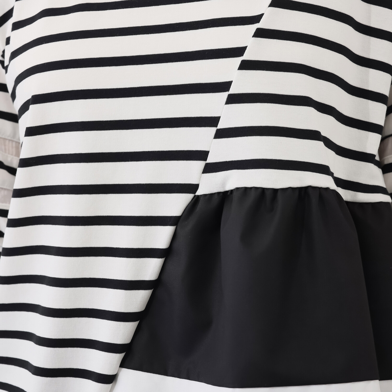 ラヴィーコンフォート 接触冷感 サイドフリル＆ レースアクセント 異素材ＭＩＸ 大人プルオーバー