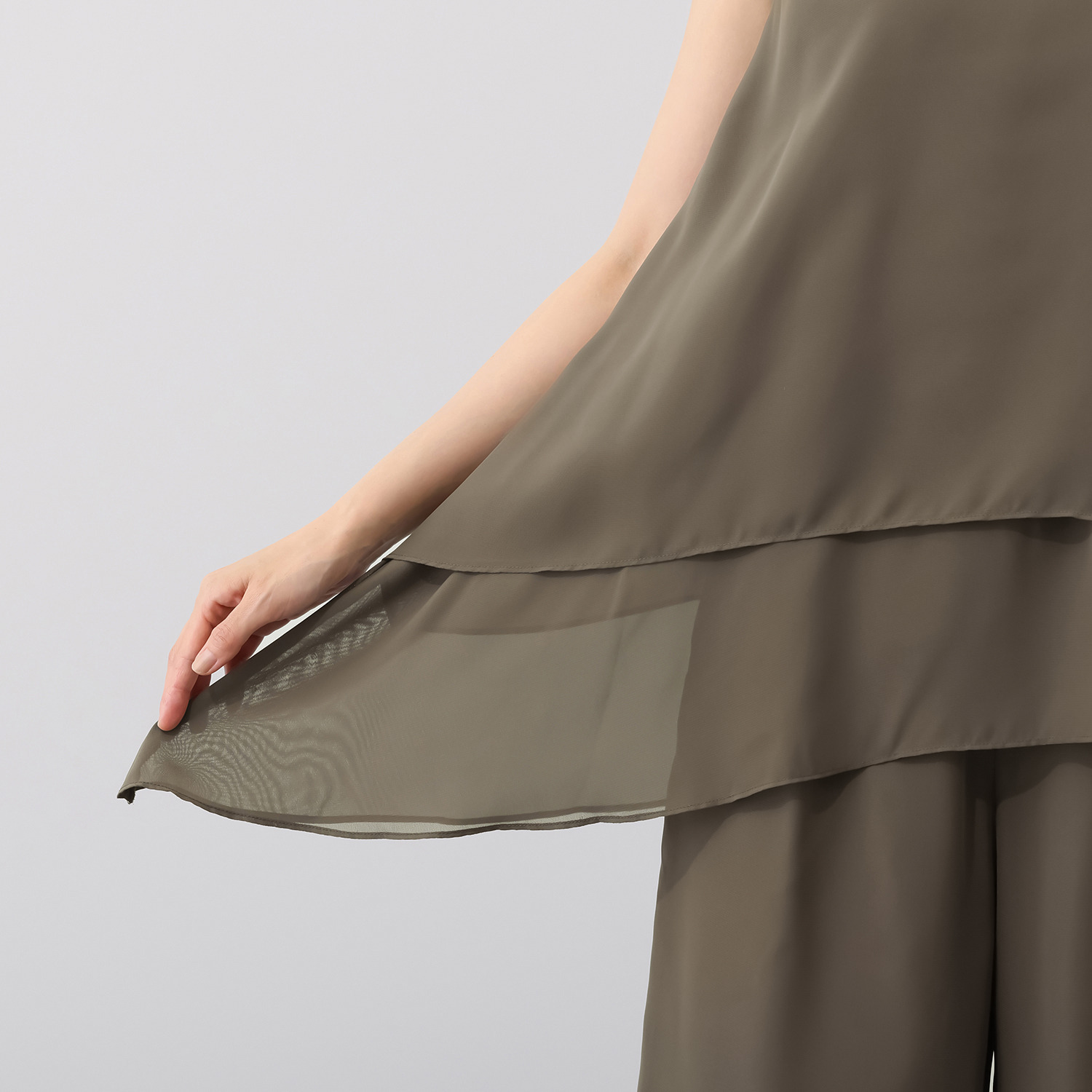 ボンボン・エ・ショコラ エアリーシフォンブラウス