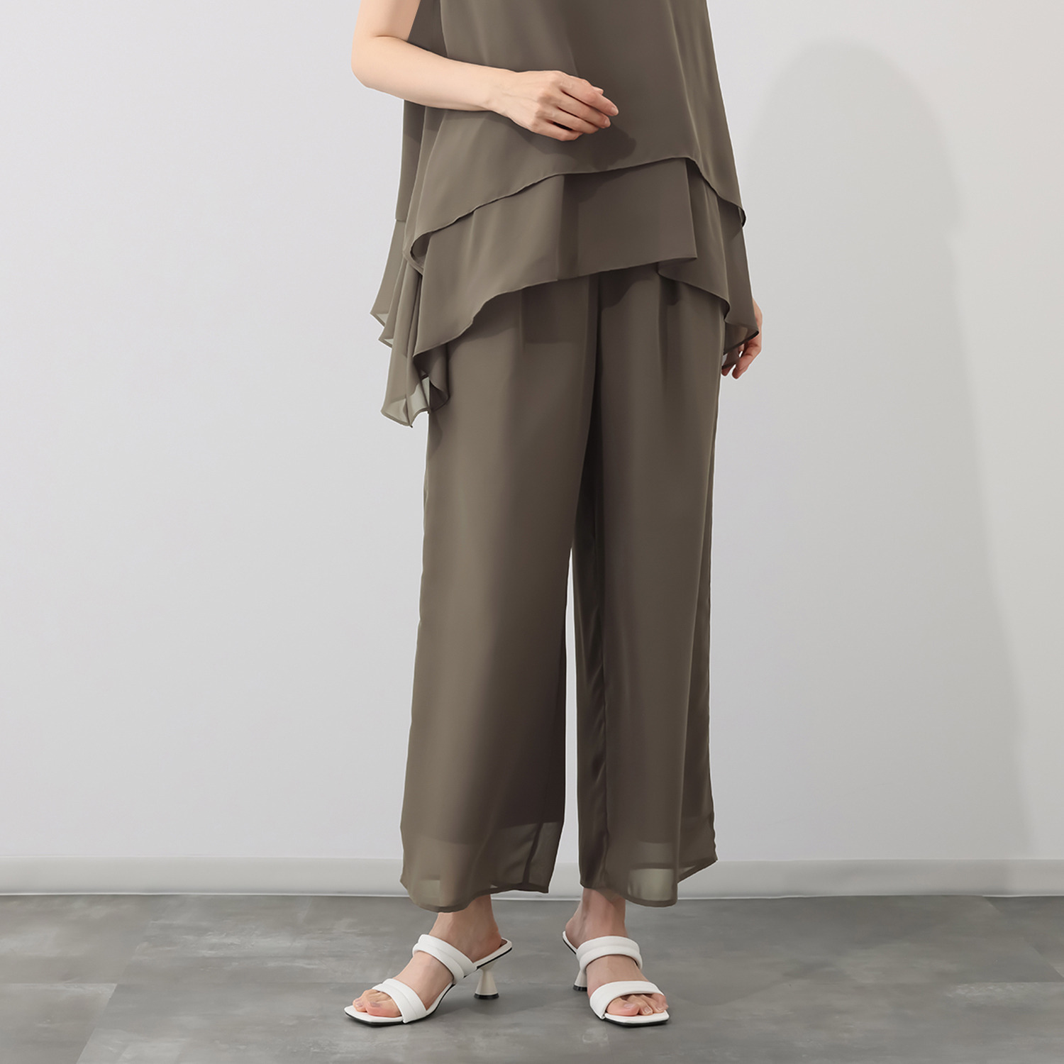 ボンボン・エ・ショコラ エアリーシフォンパンツ