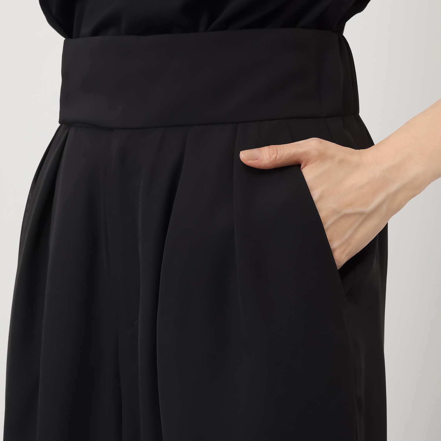 ボンボン・エ・ショコラ エアリーシフォンパンツ