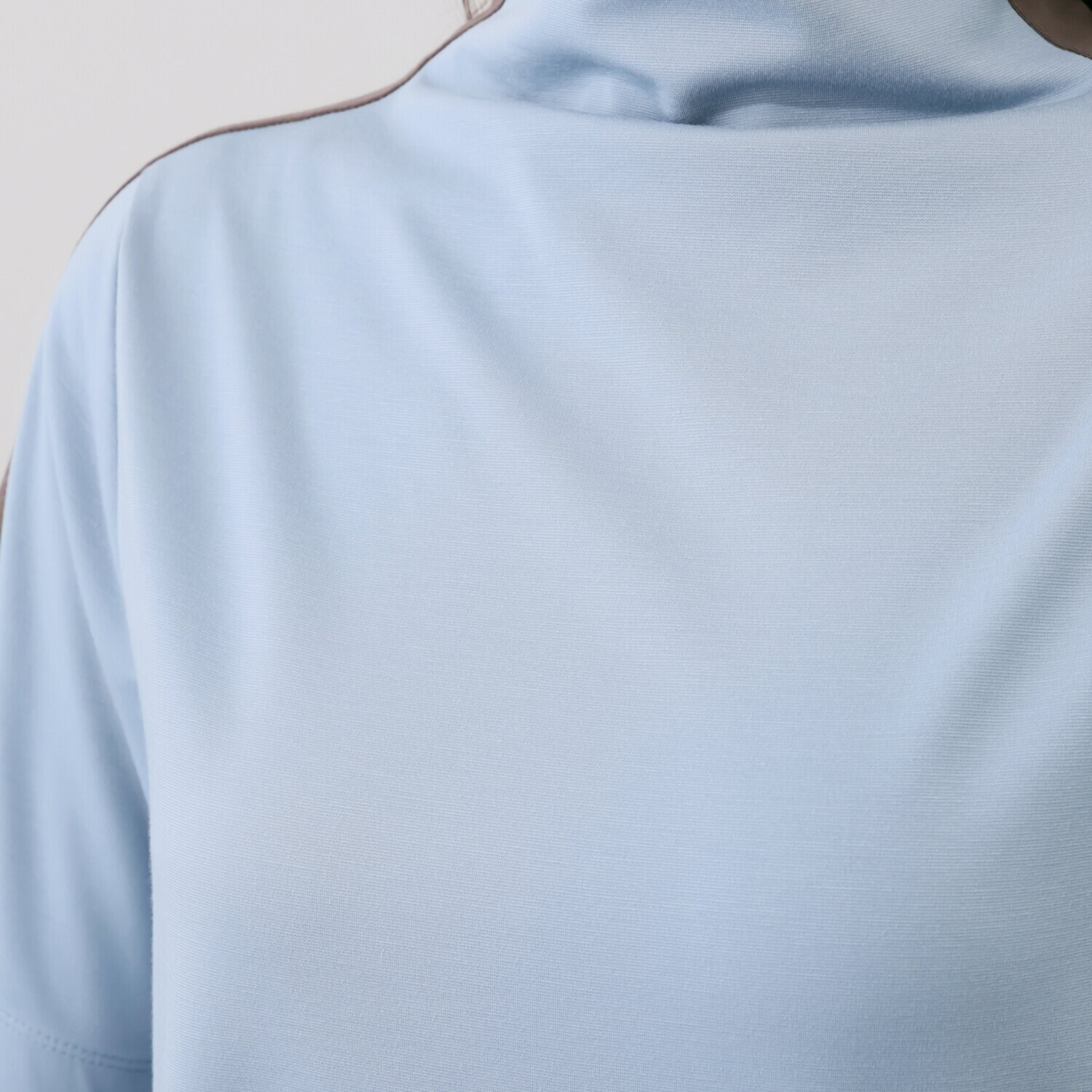 ボンボン・エ・ショコラ サイドラインアクセント ボトルネックプルオーバー