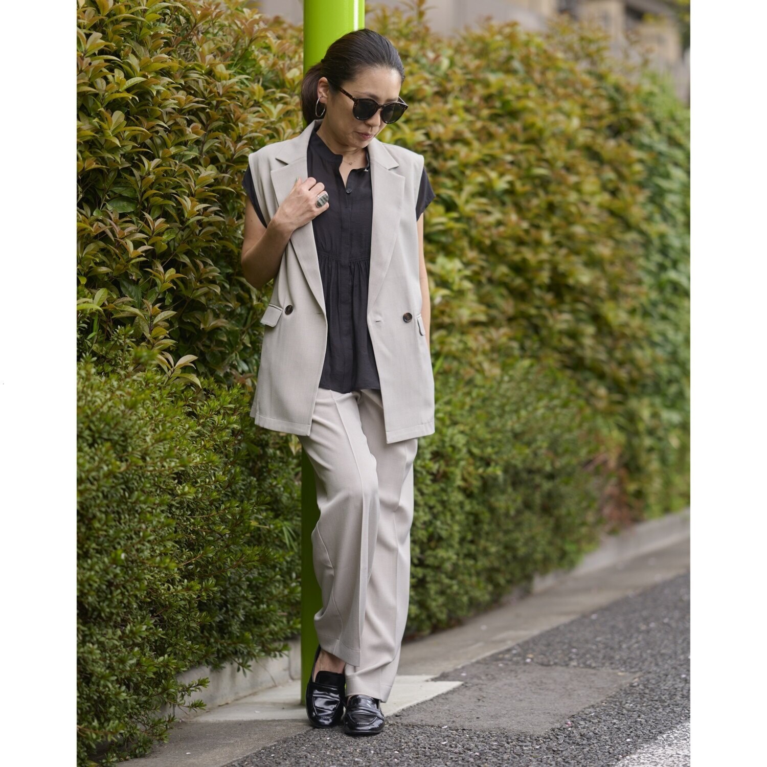 チーロ 接触冷感 涼やかなシアーペプラム ギャザーブラウス