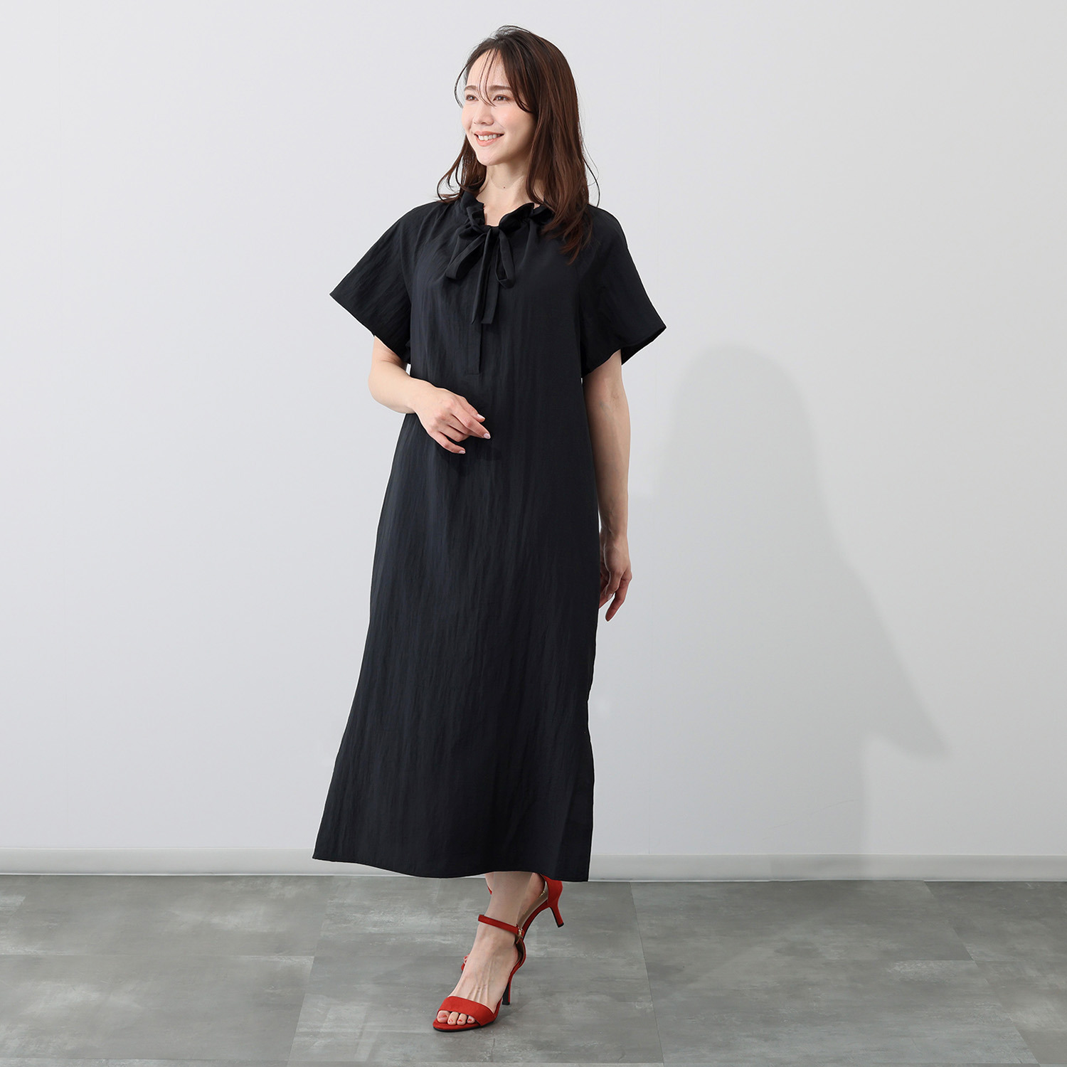 チーロ 接触冷感 スタイルアップ フリルギャザー ワンピース