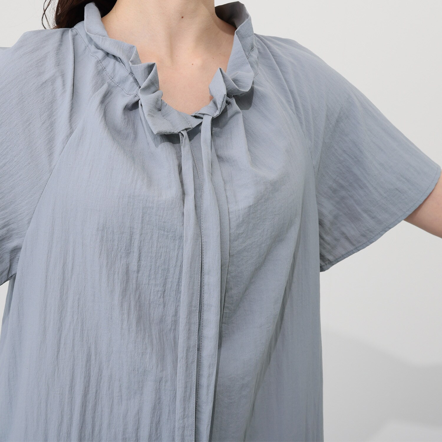 チーロ 接触冷感 スタイルアップ フリルギャザー ワンピース