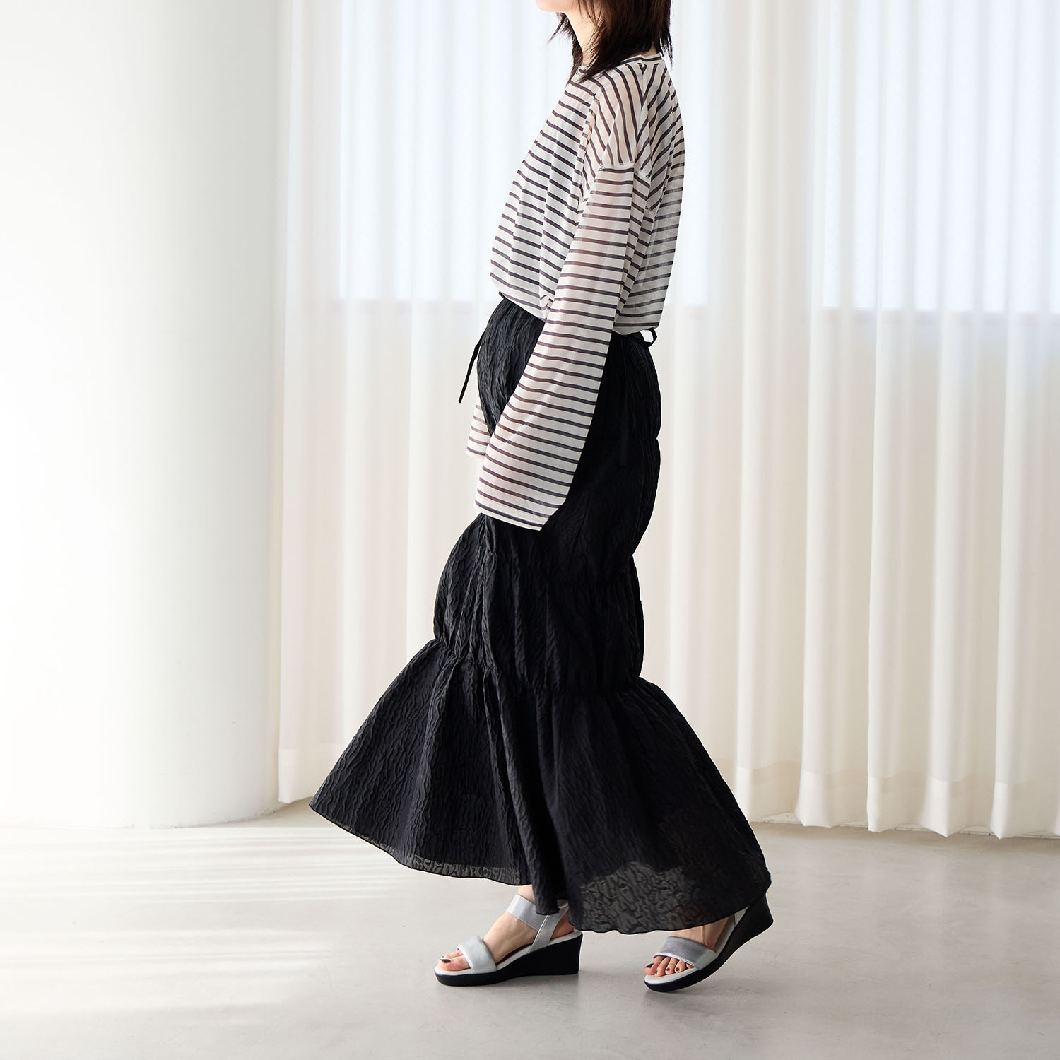 卑弥呼 本革 ゴムベルト ウェッジヒールサンダル