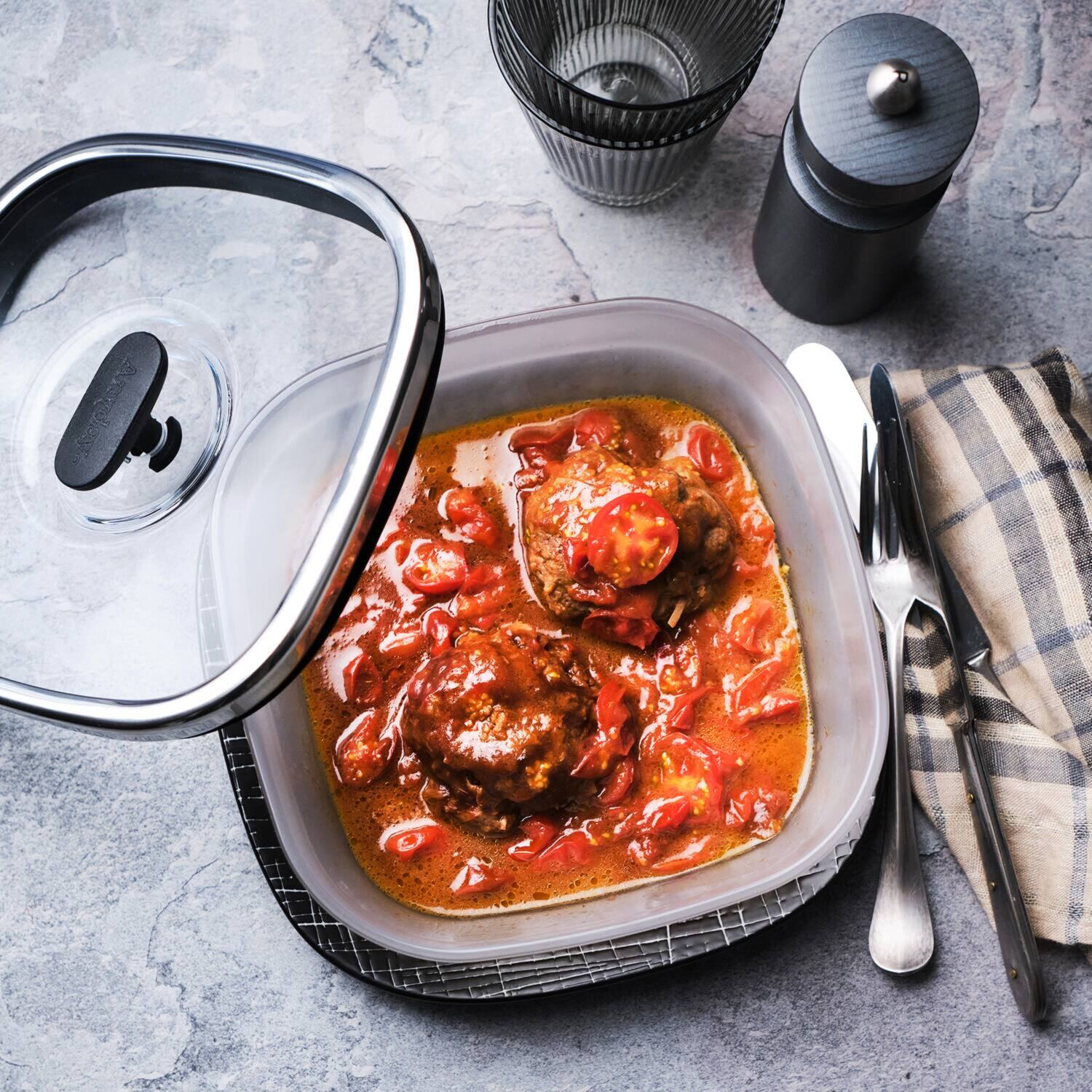 メインディッシュも たっぷり作れるサイズ マイヤー ワンミールエニデイ