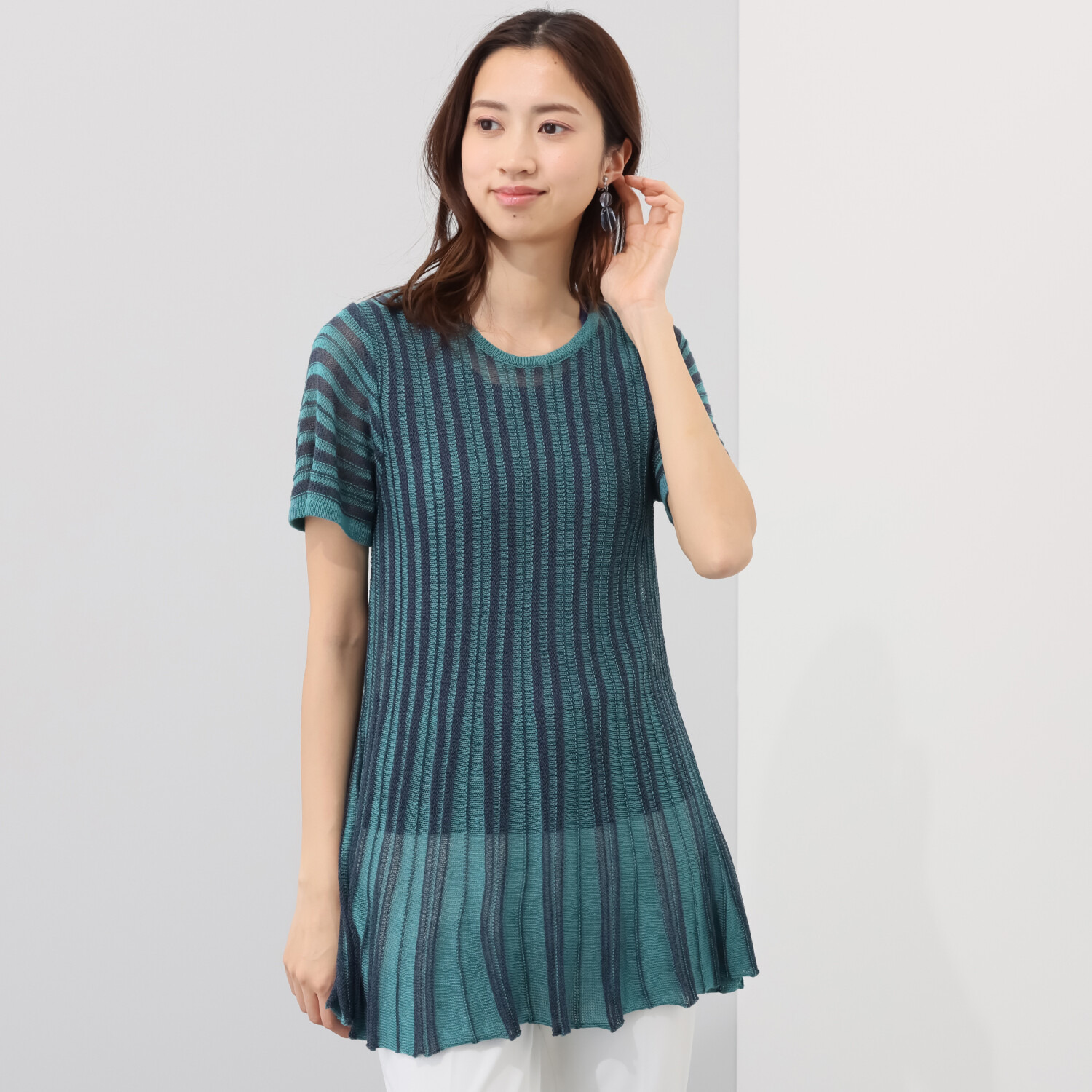 ダリュ　リファインド ストライプ柄 ペプラム チュニック