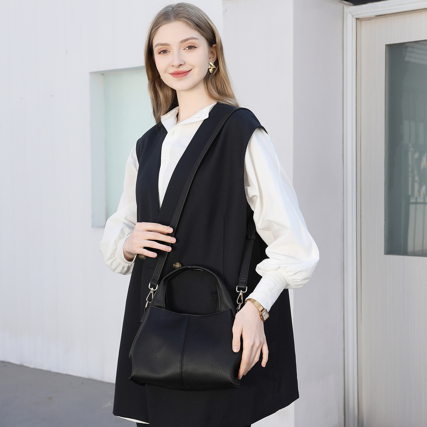 グッシオイタリー オリジナル開発レザー タックデザイン ２ウェイバッグ