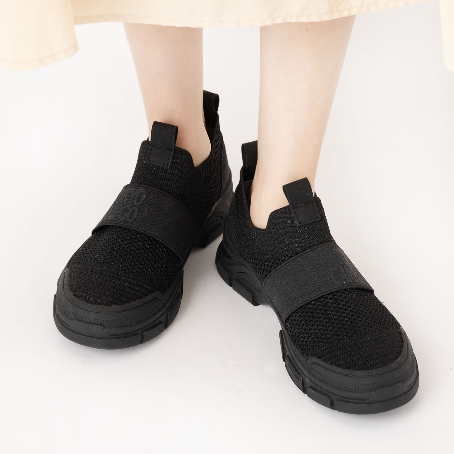 トーキョーキャンプゴー 防水・防滑 ニット素材で着脱ラクラク ボリュームソール スリッポンシューズ