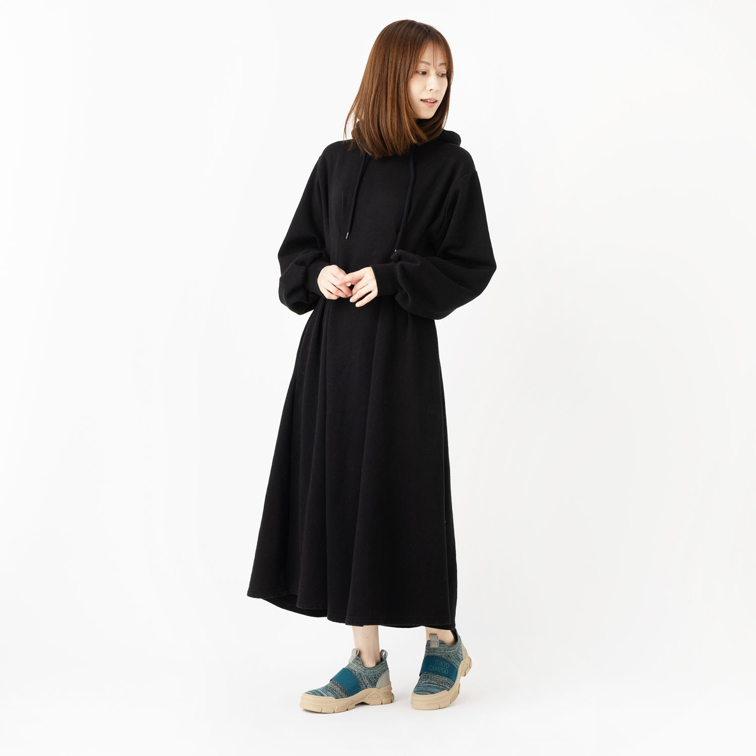 トーキョーキャンプゴー 防水・防滑 ニット素材で着脱ラクラク ボリュームソール スリッポンシューズ