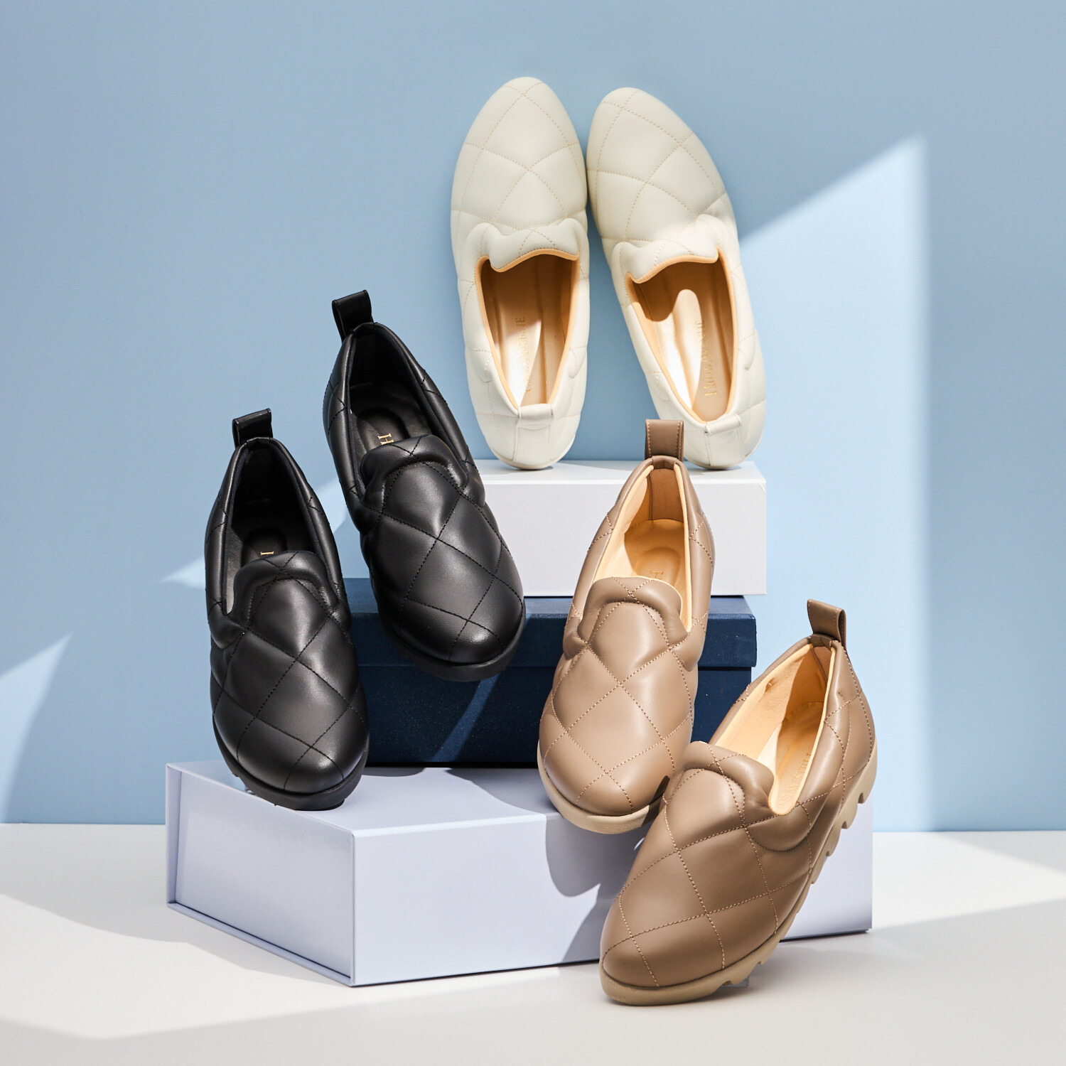 ヒルズアヴェニュー ＜日本製＞シープレザー キルティング リップルソールスリッポン