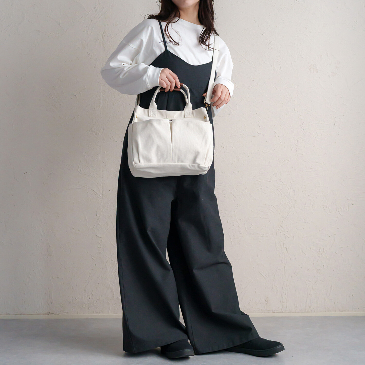 かわいい雑貨屋さん グロリア ６ポケット キャンバス ショルダーバッグ