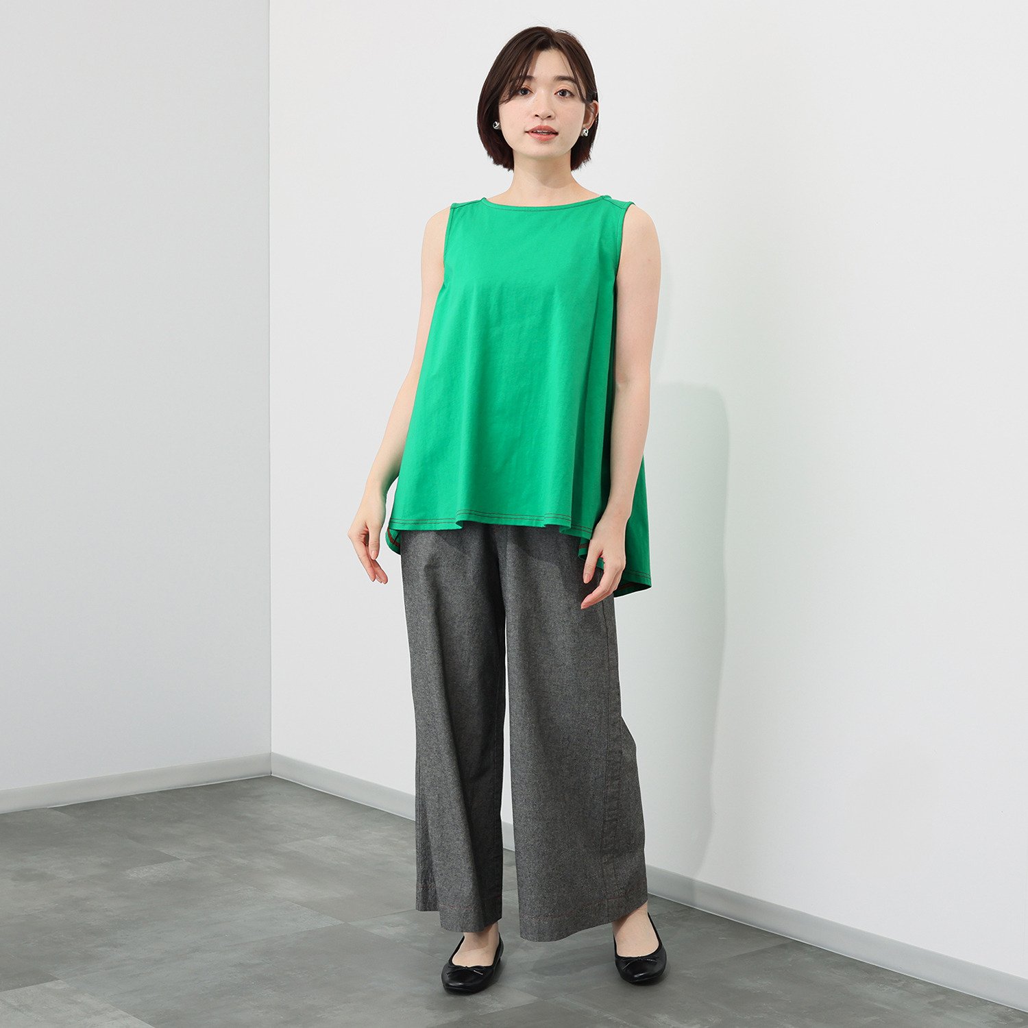 ハヤマ　ブリーズ 立体シェイプ ノースリーブプルオーバー