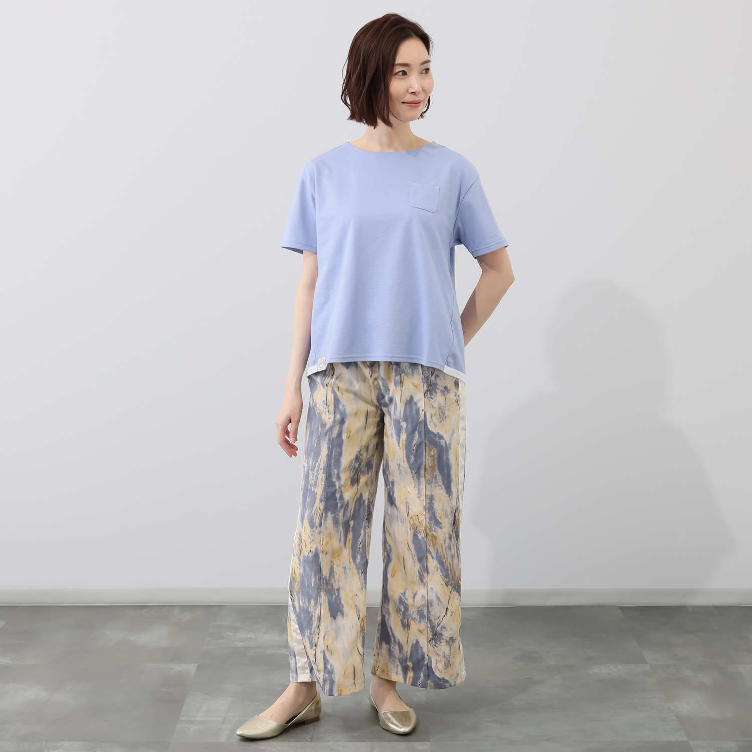 シロヤイチガントウキョウ ＤＥＰＥＮＤ糸使用 アムンゼン ポケット付プルオーバー