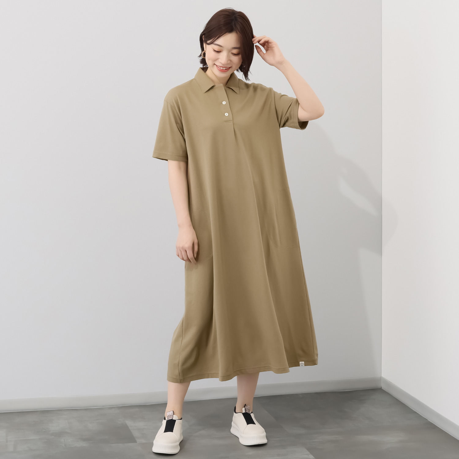 シロヤイチガントウキョウ ＤＥＰＥＮＤ糸使用 アムンゼン 襟付ワンピース