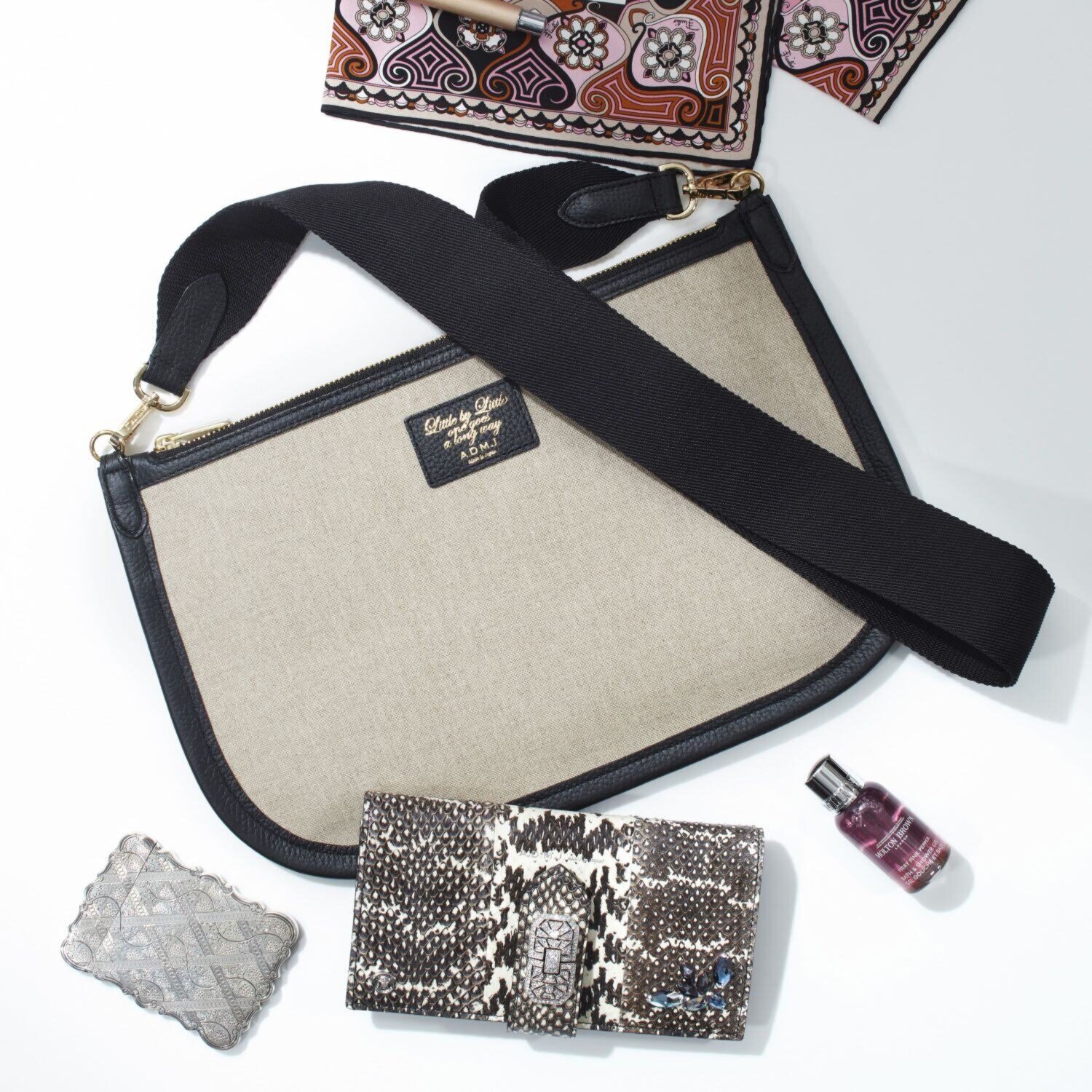 エーディーエムジェイ スネークレザー アールデコモティーフ ウォレット