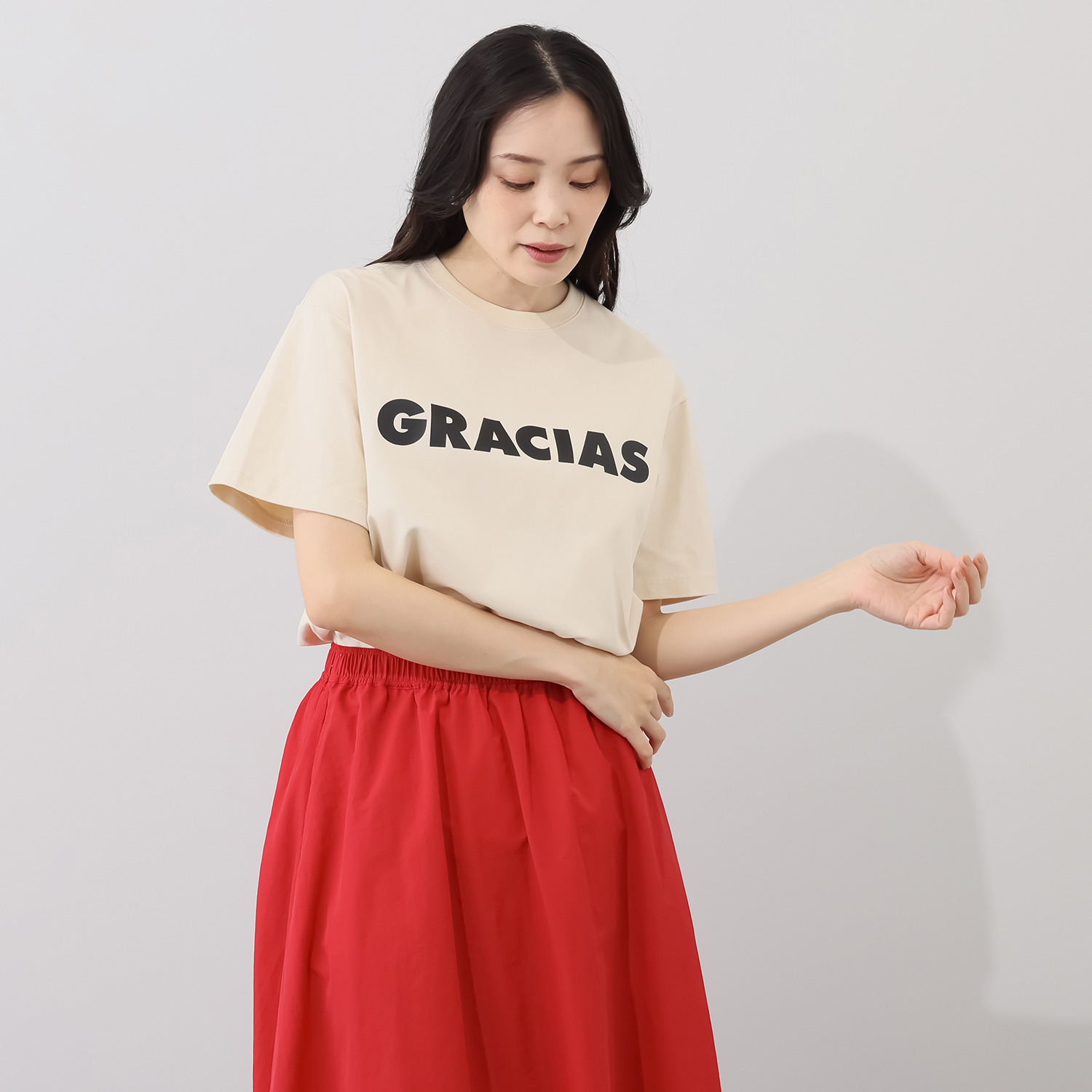 ラソエヌサーティスリー ディグリーズ スペイン語ロゴがポイント 定番プリントＴシャツ