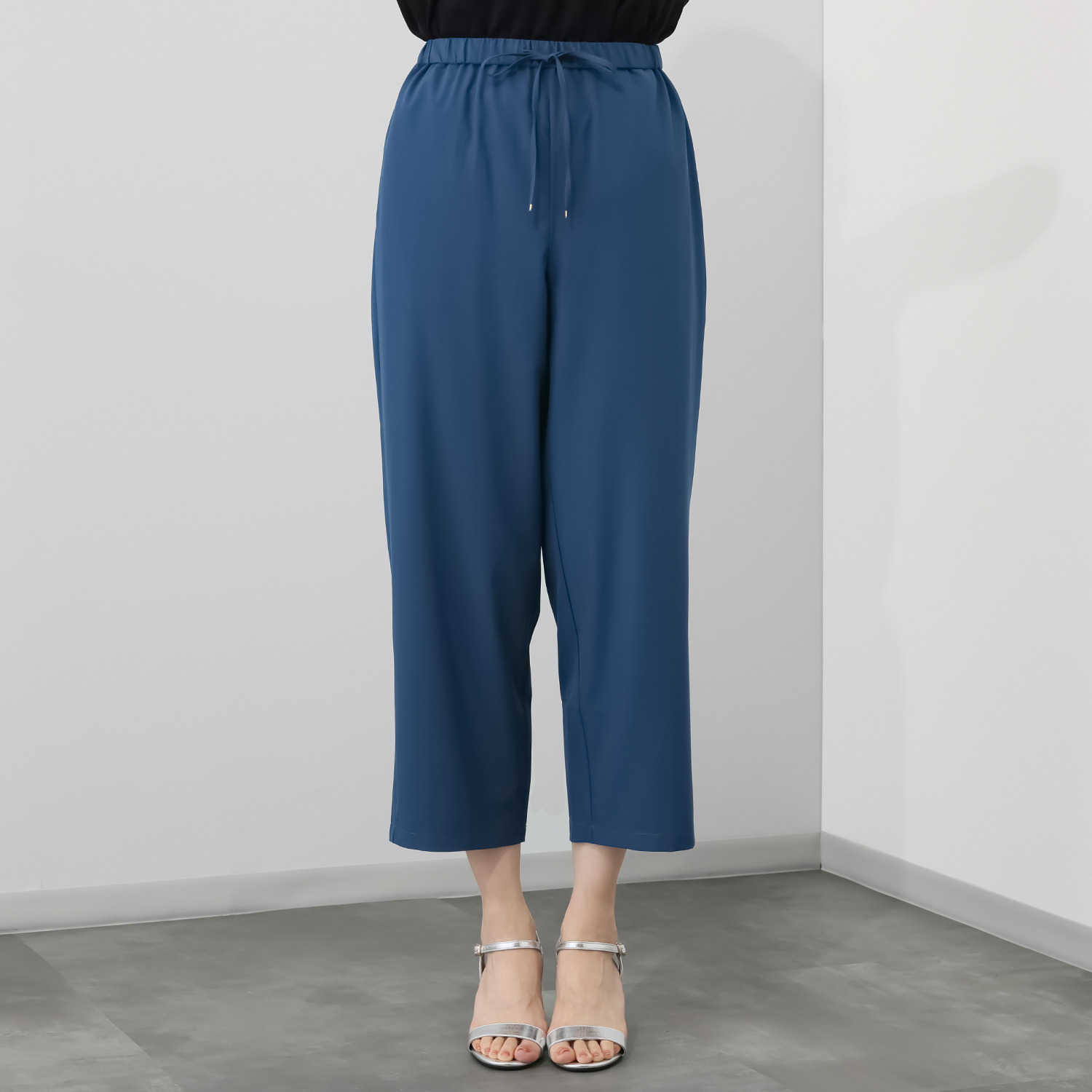 ラソエヌサーティスリー ディグリーズ リラックスシルエット ギャザーイージーパンツ