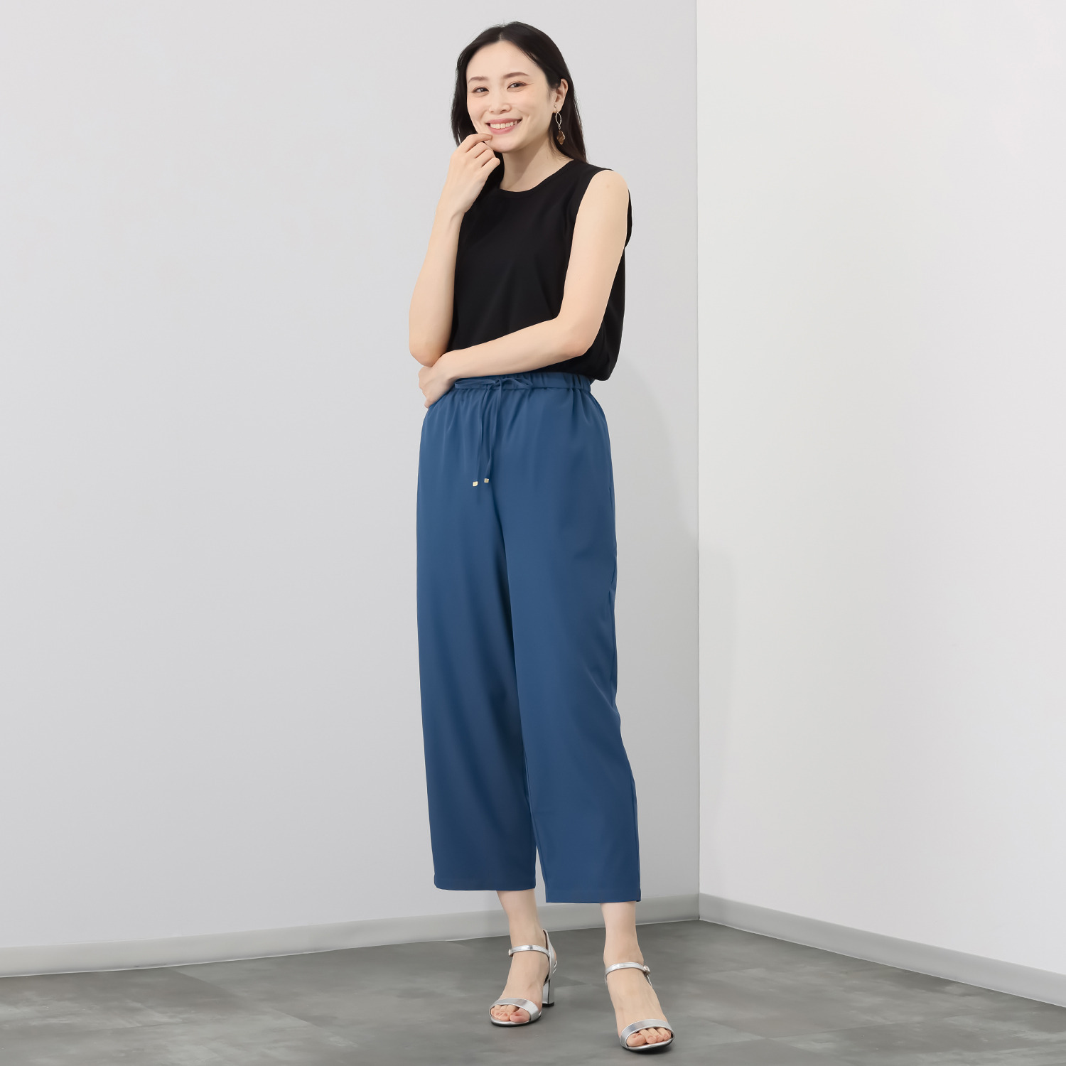 ラソエヌサーティスリー ディグリーズ リラックスシルエット ギャザーイージーパンツ