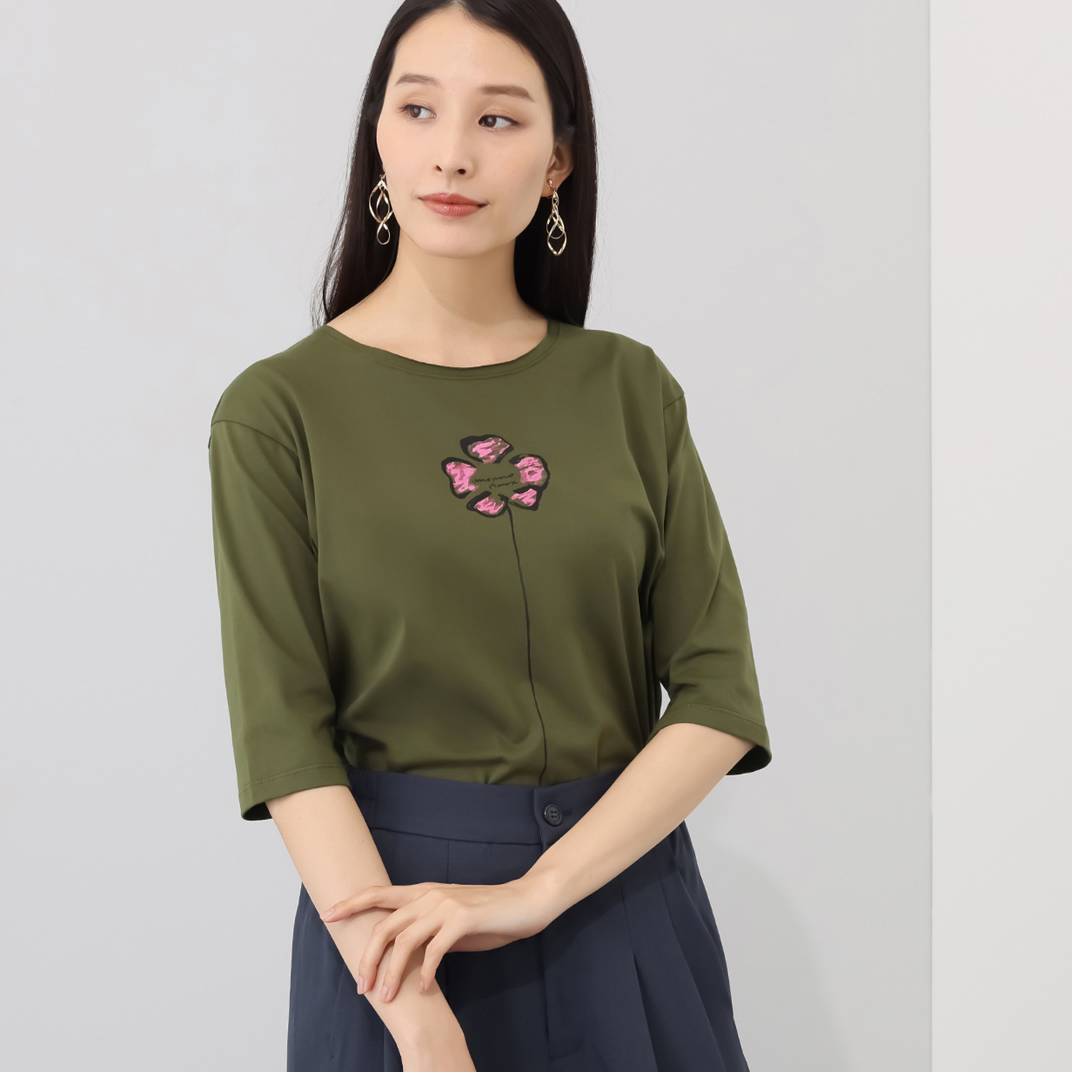 ウノ・ウノ・ドゥーエ オリジナルロゴモティーフ 五分袖Ｔシャツ