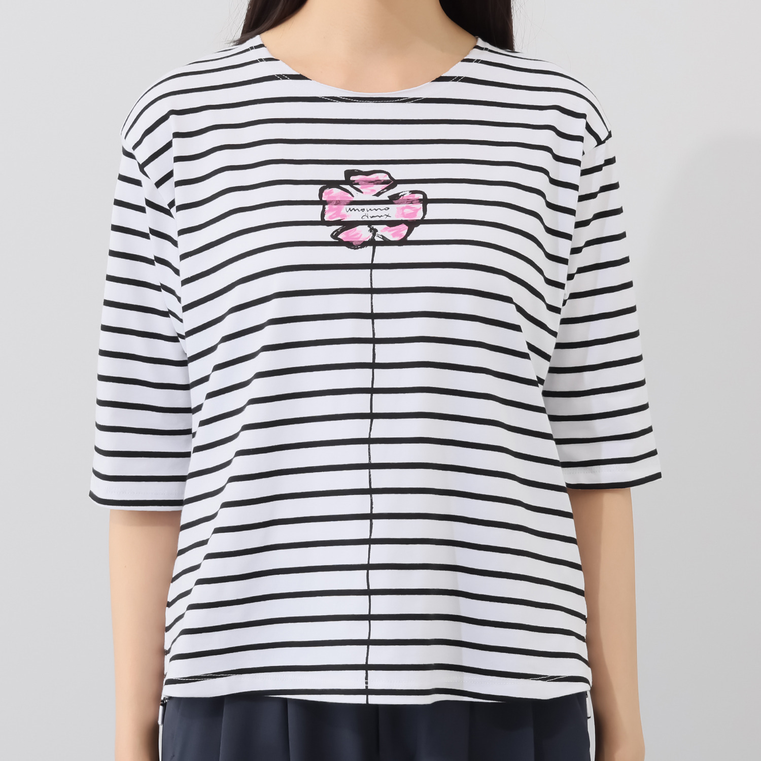 ウノ・ウノ・ドゥーエ オリジナルロゴモティーフ 五分袖Ｔシャツ