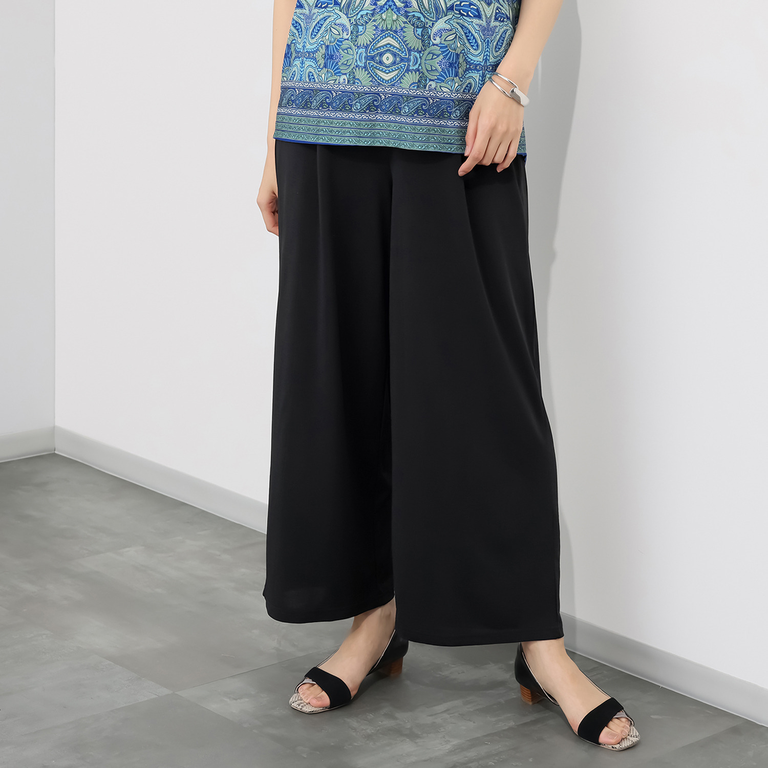 ルイボーテ ひんやりクール らくちんスマート セミワイドパンツ