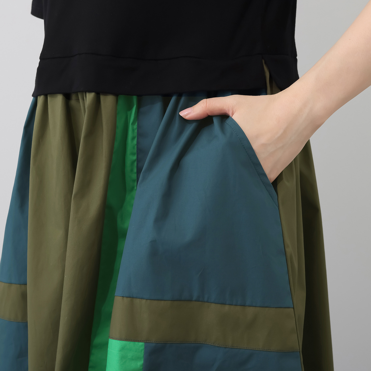 コイビトミサキ コットン１００％ 配色デザイン ドッキングワンピース