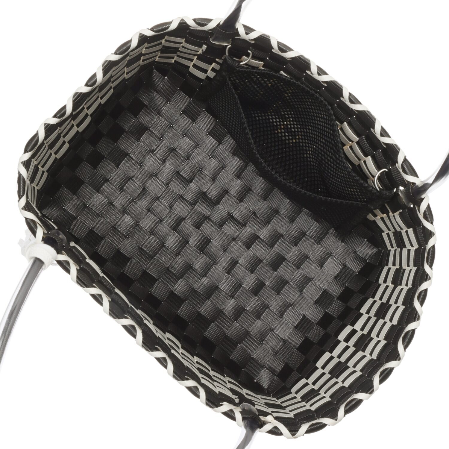 女の欲望 濡れてもお手入れ簡単！ 軽くて丈夫で使い勝手抜群 モノトーン メルカドバッグ