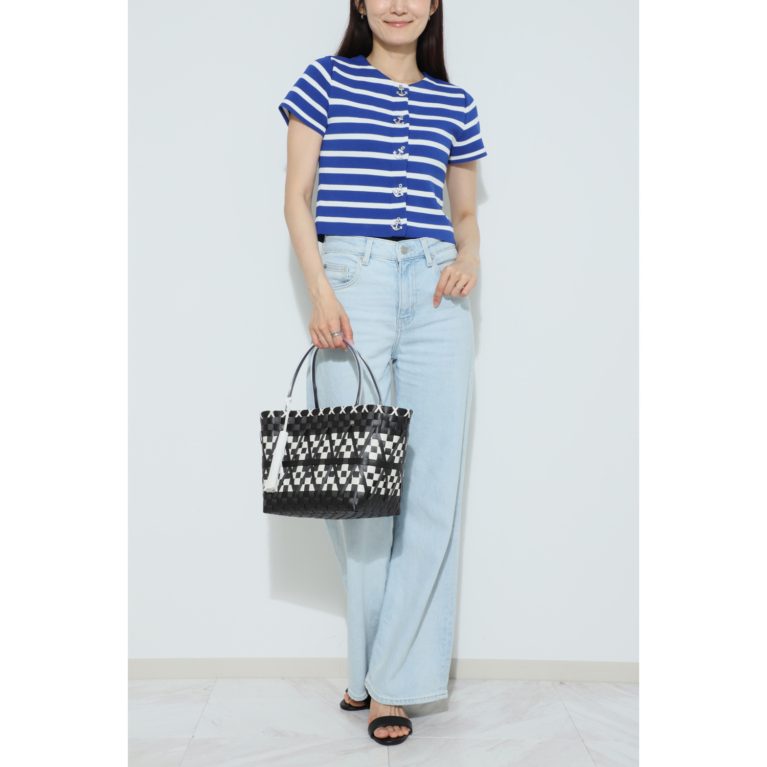 女の欲望 濡れてもお手入れ簡単！ 軽くて丈夫で使い勝手抜群 モノトーン メルカドバッグ