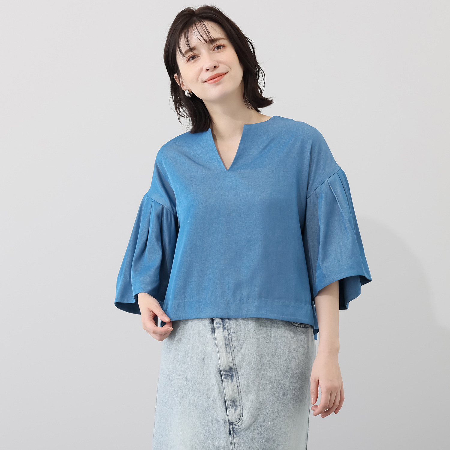 イロプライム ふんわり袖の ゆったりブラウス