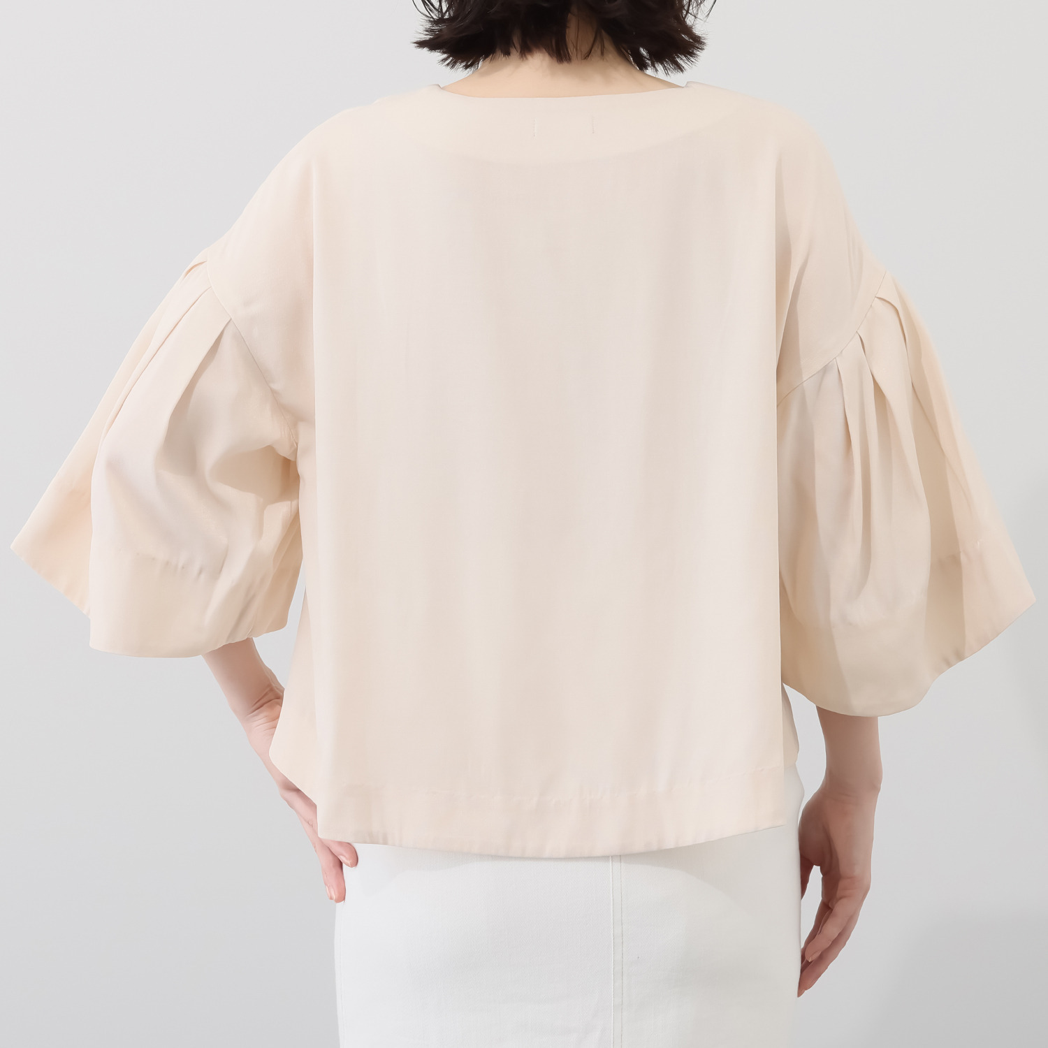 イロプライム ふんわり袖の ゆったりブラウス