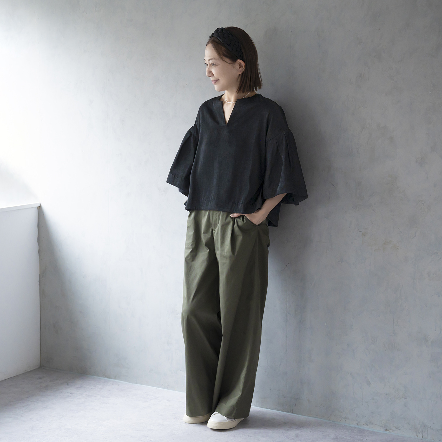 イロプライム ふんわり袖の ゆったりブラウス