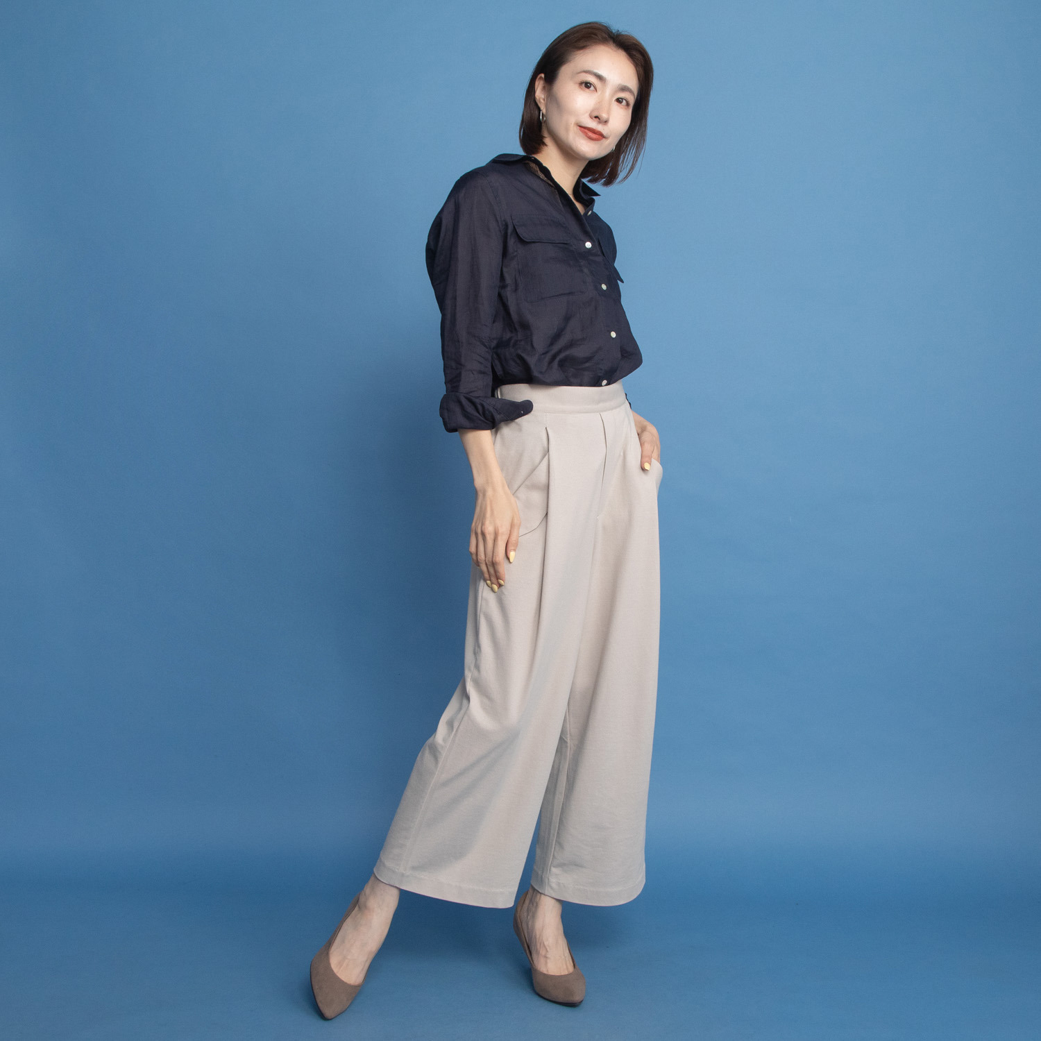 オルテンジア きれいめ鹿の子ジャージー 軽やかに涼やかに マニッシュを装う テーパードパンツ