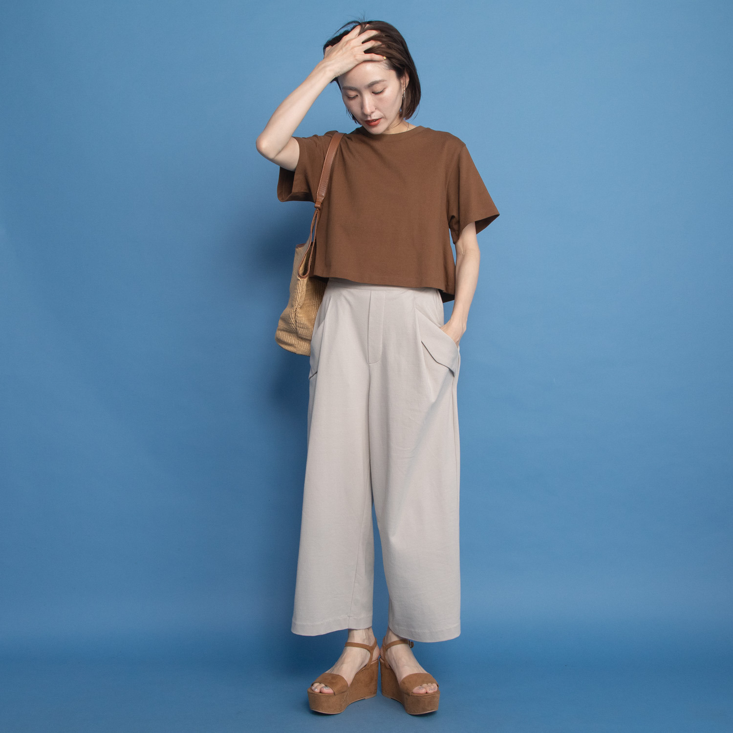 オルテンジア きれいめ鹿の子ジャージー 軽やかに涼やかに マニッシュを装う テーパードパンツ