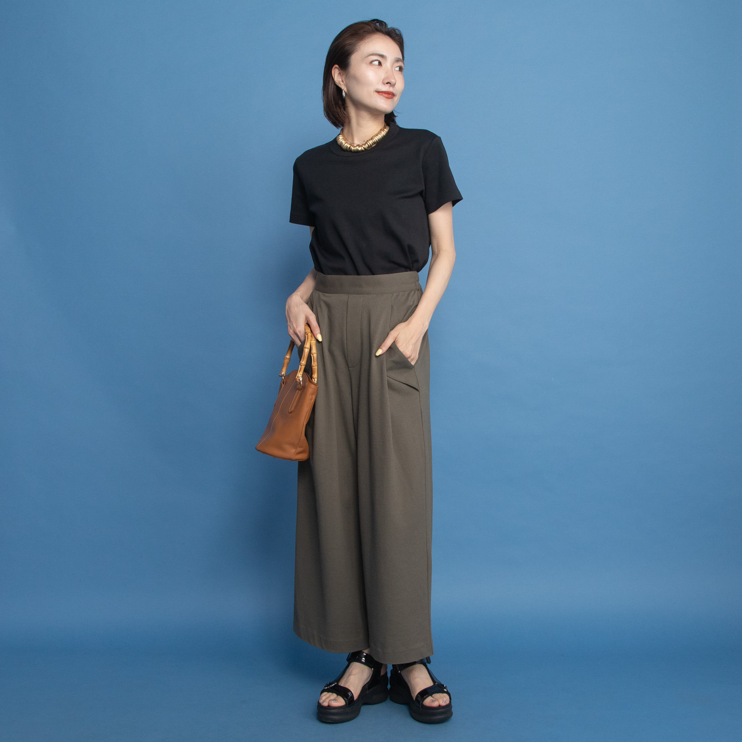 オルテンジア きれいめ鹿の子ジャージー 軽やかに涼やかに マニッシュを装う テーパードパンツ