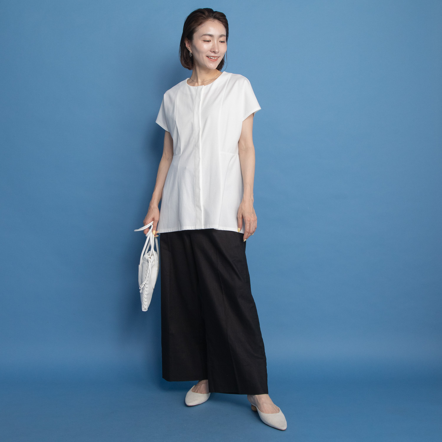 ヤエアジュテ 夏の装いに羽織りでも活躍 涼やかフレアーシルエット チュニックブラウス