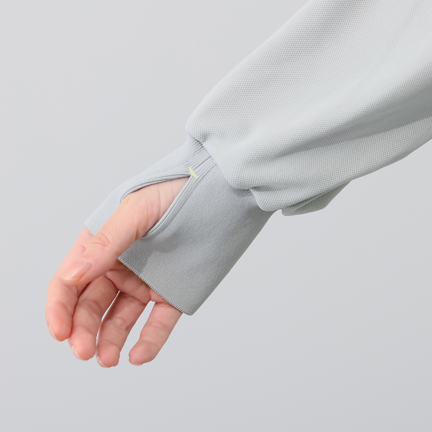 イクシーズ 夏にうれしい ＵＶカット・接触冷感 ライトブルゾン