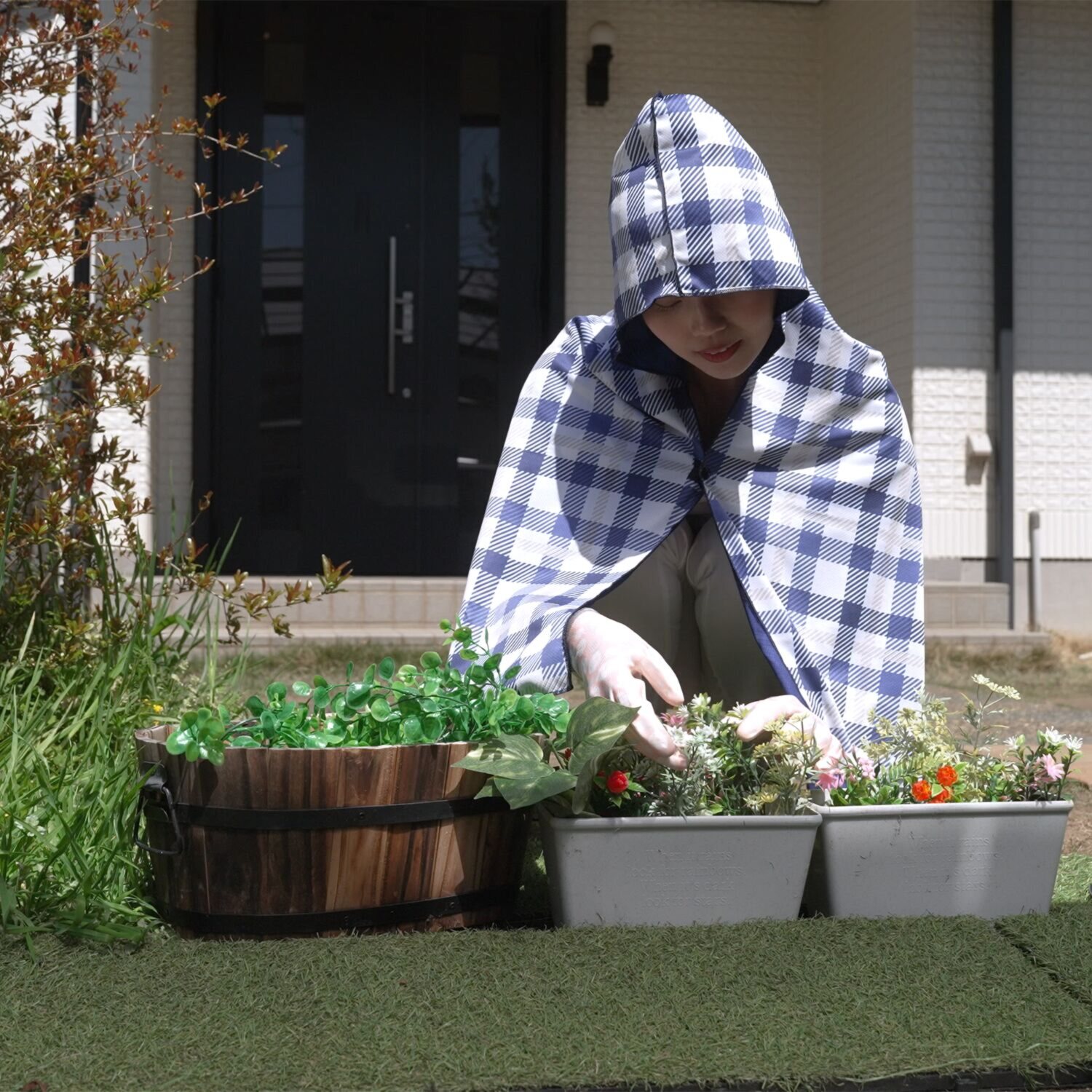 水で濡らして振るだけ！ 気化冷却効果で 驚きの冷たさ！ アクティバイタルライフ クールメイカー ２色セット