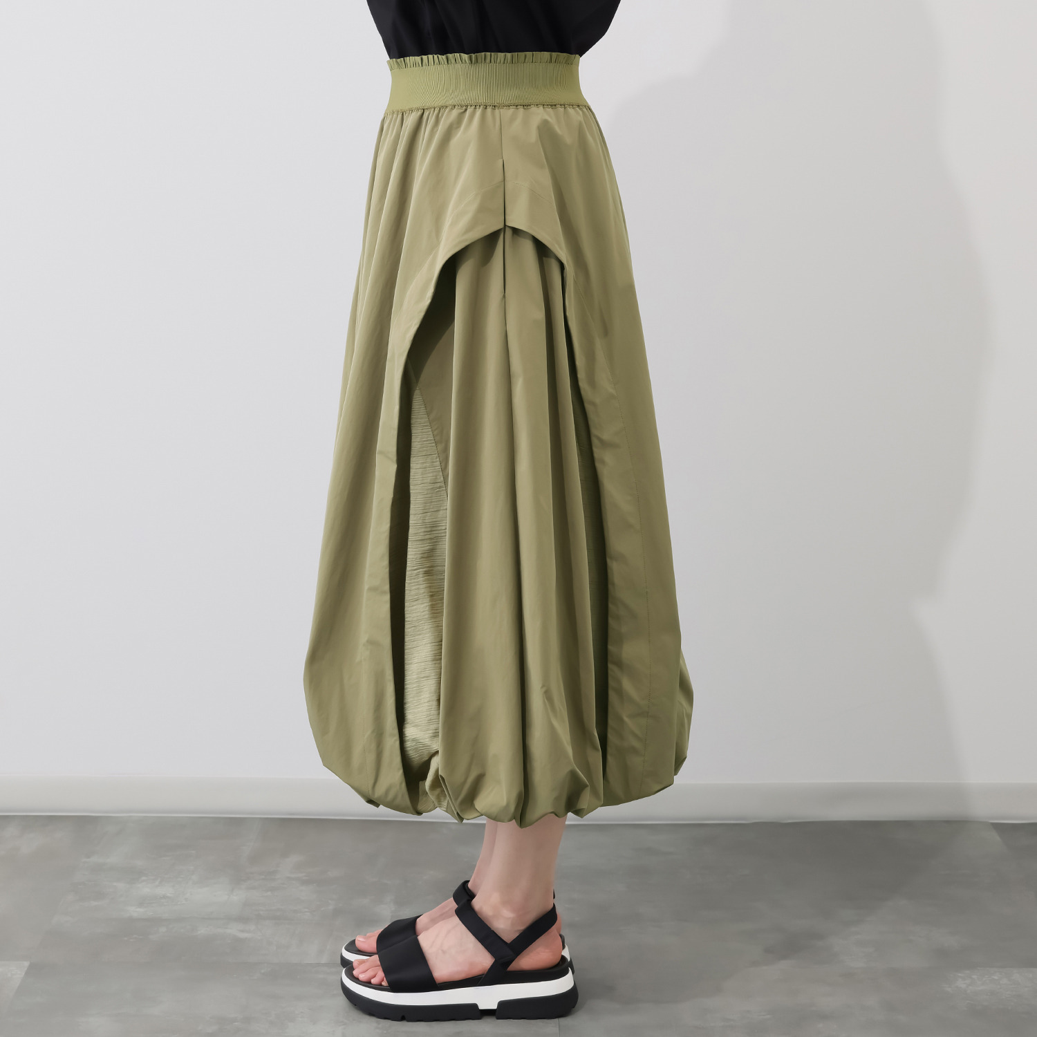 ベルポニー 異素材使い パネル切替 デザインバルーンスカート