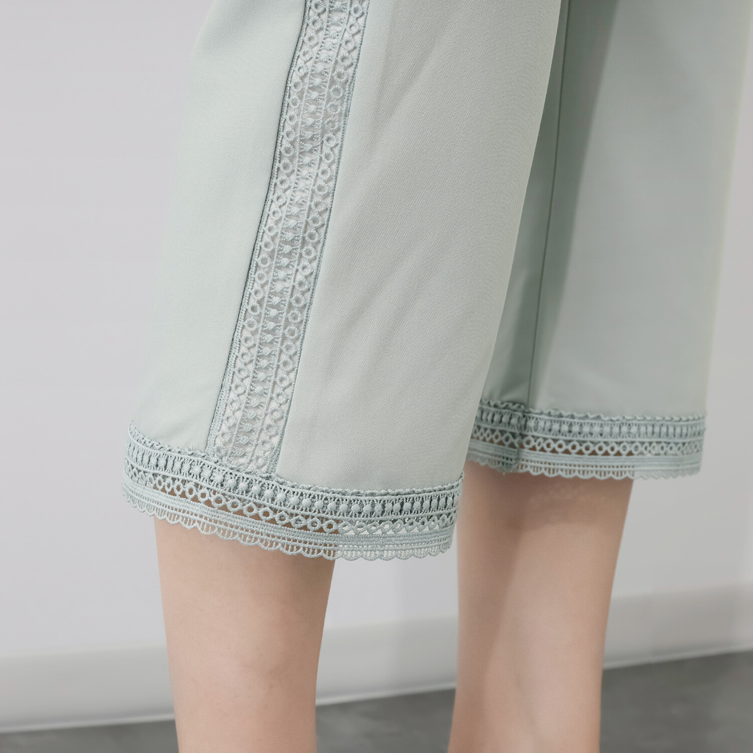 エムジェイアール　バイ マチコ　ジント　ロンドン レースアクセント ストレッチパンツ