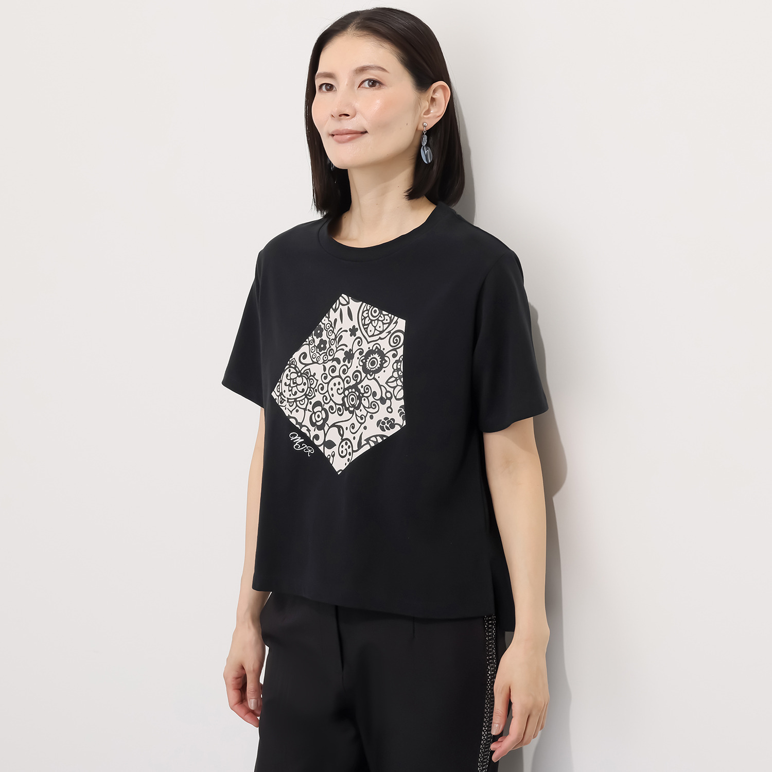 エムジェイアール　バイ マチコ　ジント　ロンドン オリジナルモティーフ グラフィックプリント プルオーバー