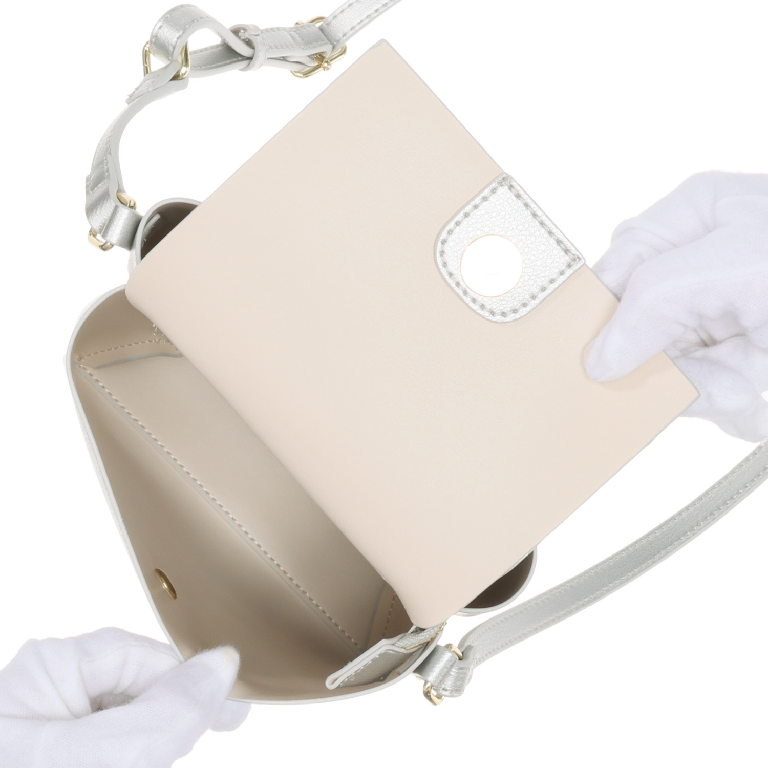 ベルモサ 長財布も入る！ 軽量３層 スマホショルダーバッグ